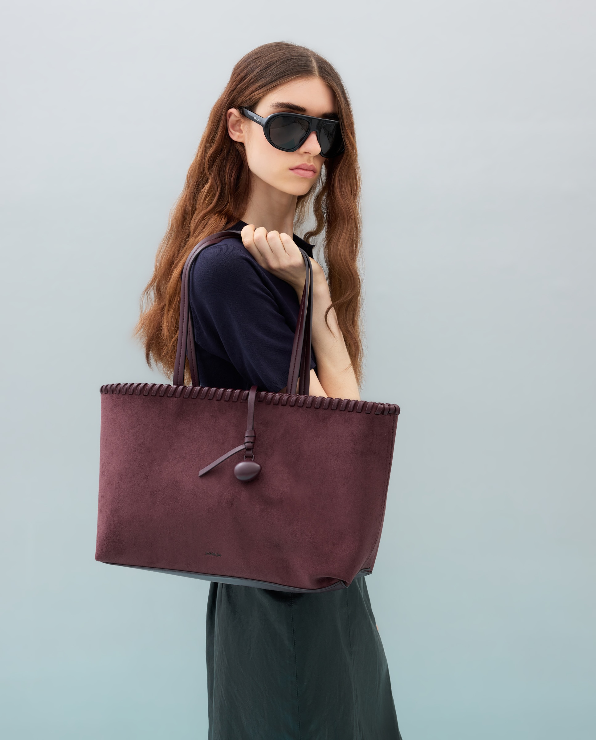 Imagen 6 de Bolso shopping con pespuntes y pedrería - Jo & Mr. Joe - Burdeos Burdeos
