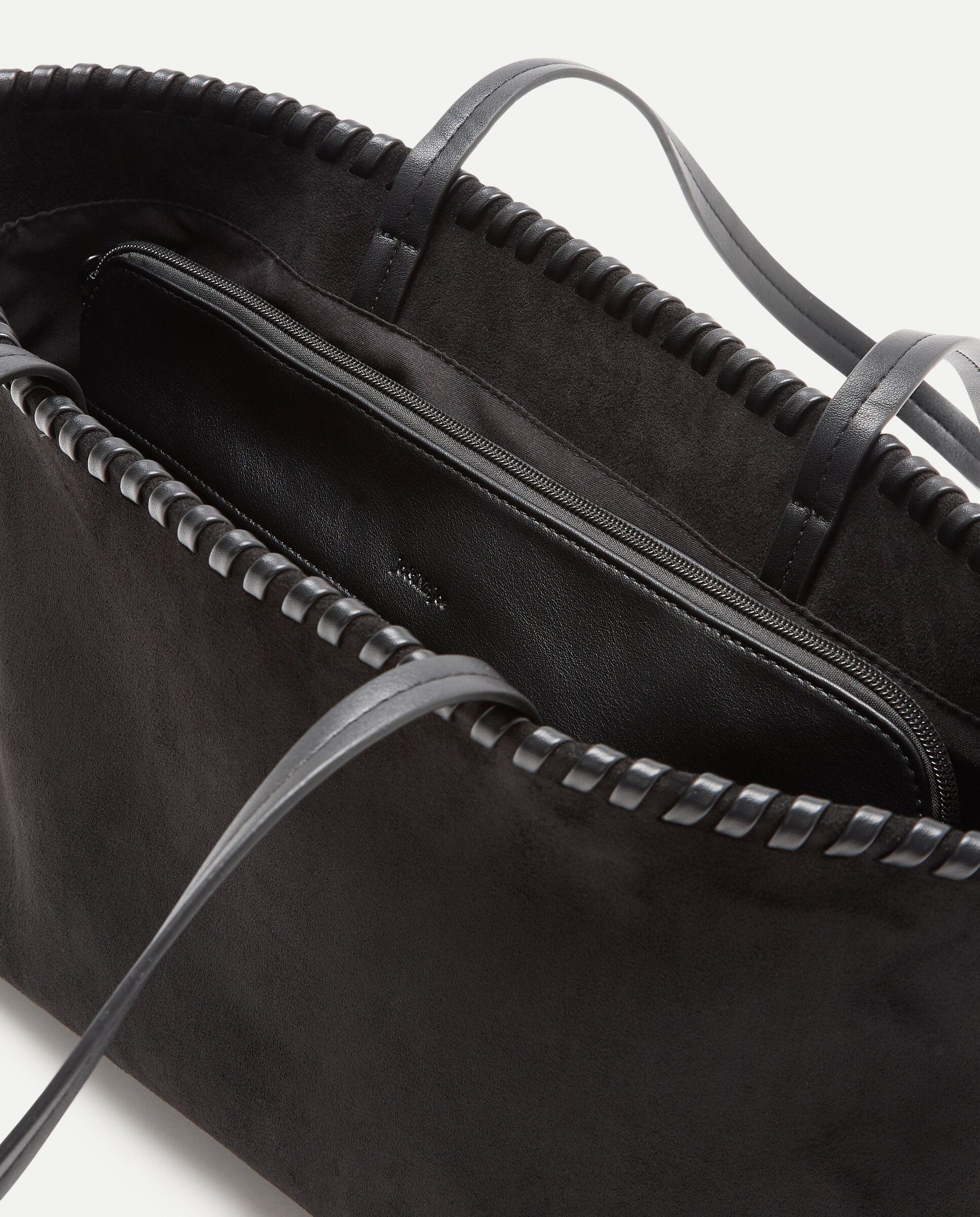 Mala Shopper com Pespontos e Pedraria Preto-5