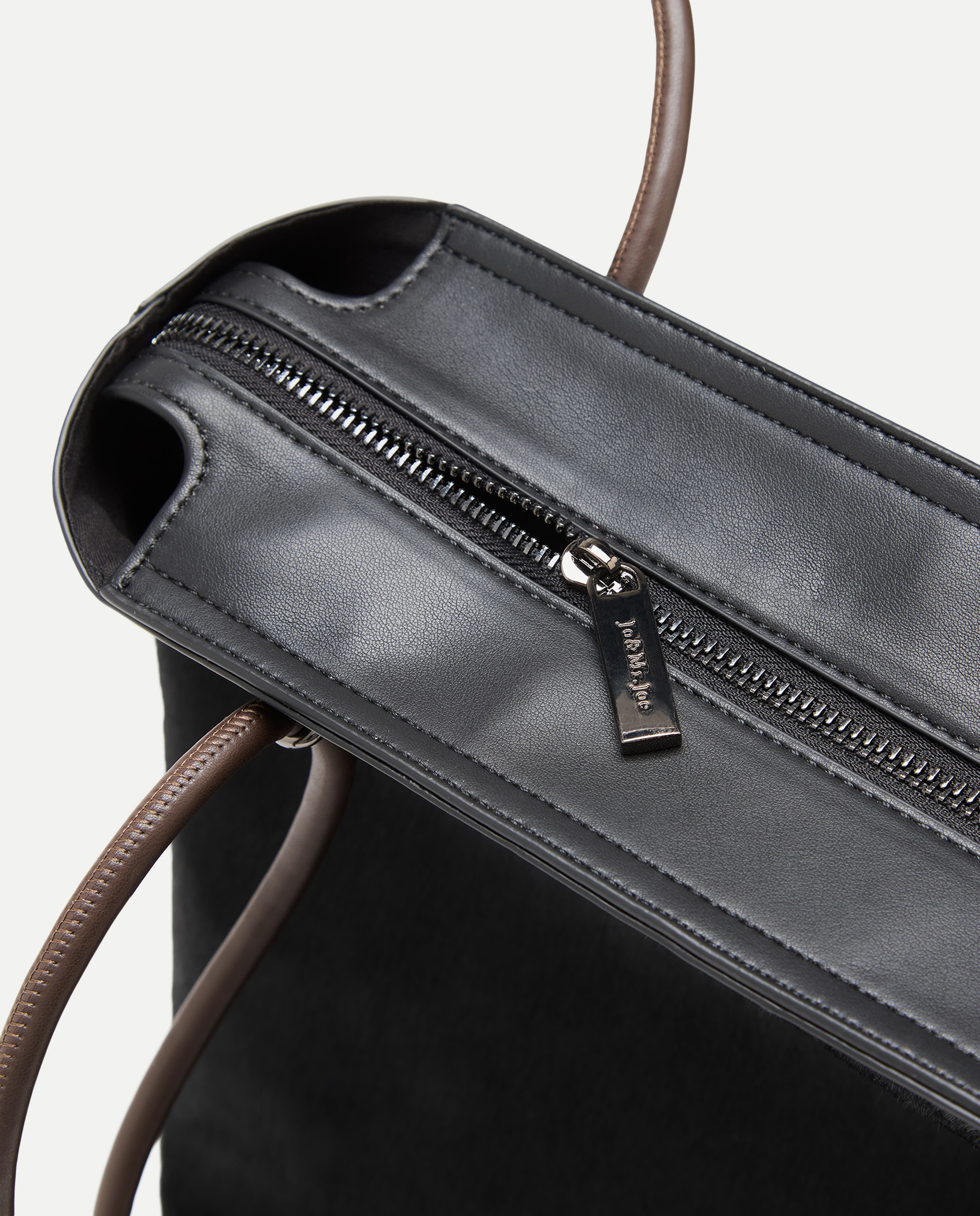 Mala Shopper em Pele Chocolate-4