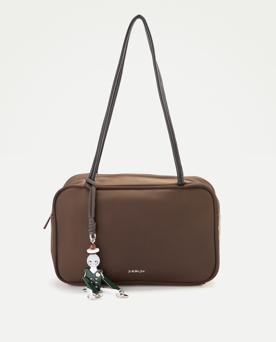 Imagen 0 de Bolso hobo de nylon con charm 120 Crudo