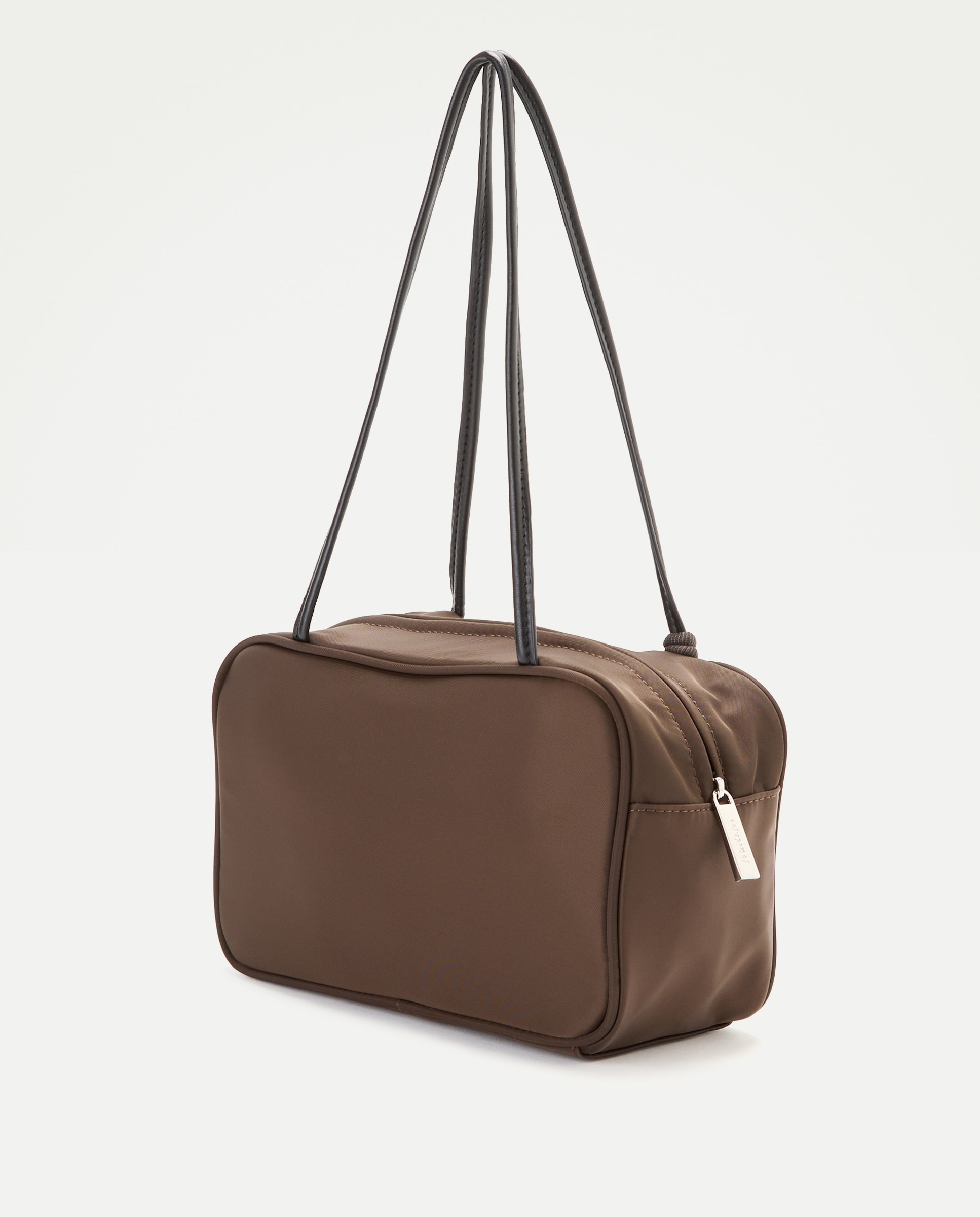 Bolso hobo de nylon con charm - Jo & Mr. Joe - Chocolate Chocolate-2