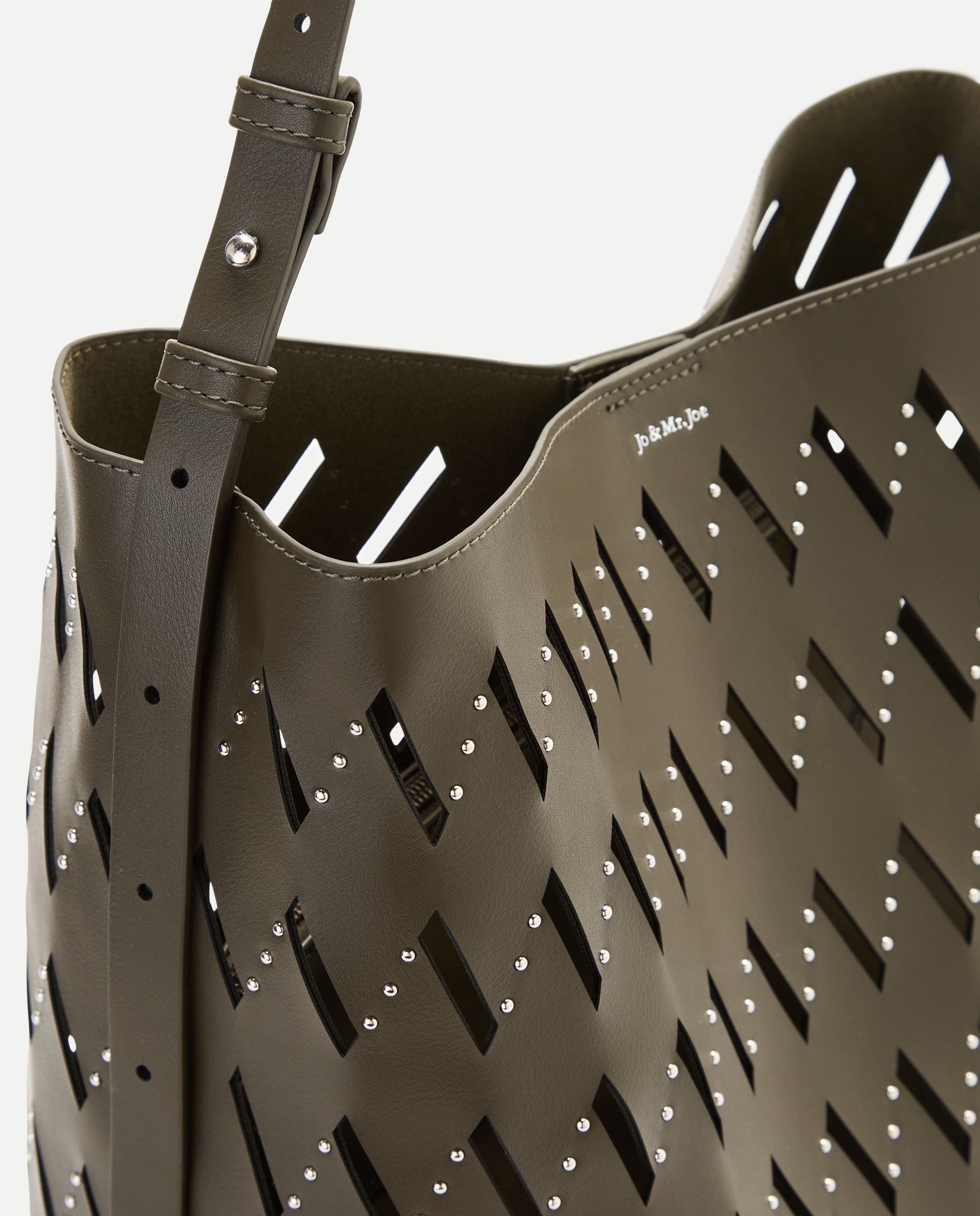 Bolso hobo con troquelado y tachas - Jo & Mr. Joe - 520 Kaki 520 Kaki-4