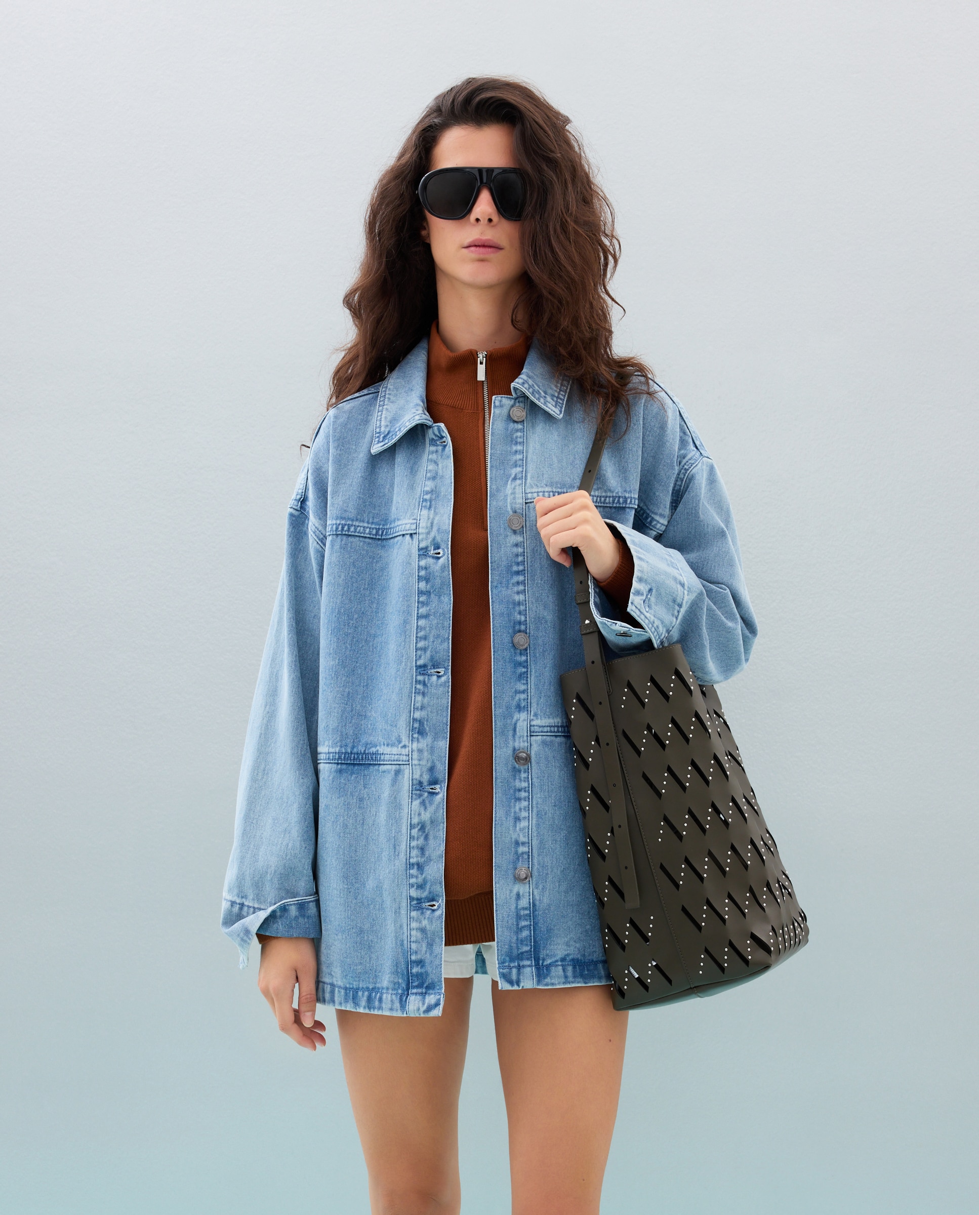 Bolso hobo con troquelado y tachas - Jo & Mr. Joe - 520 Kaki 520 Kaki-6