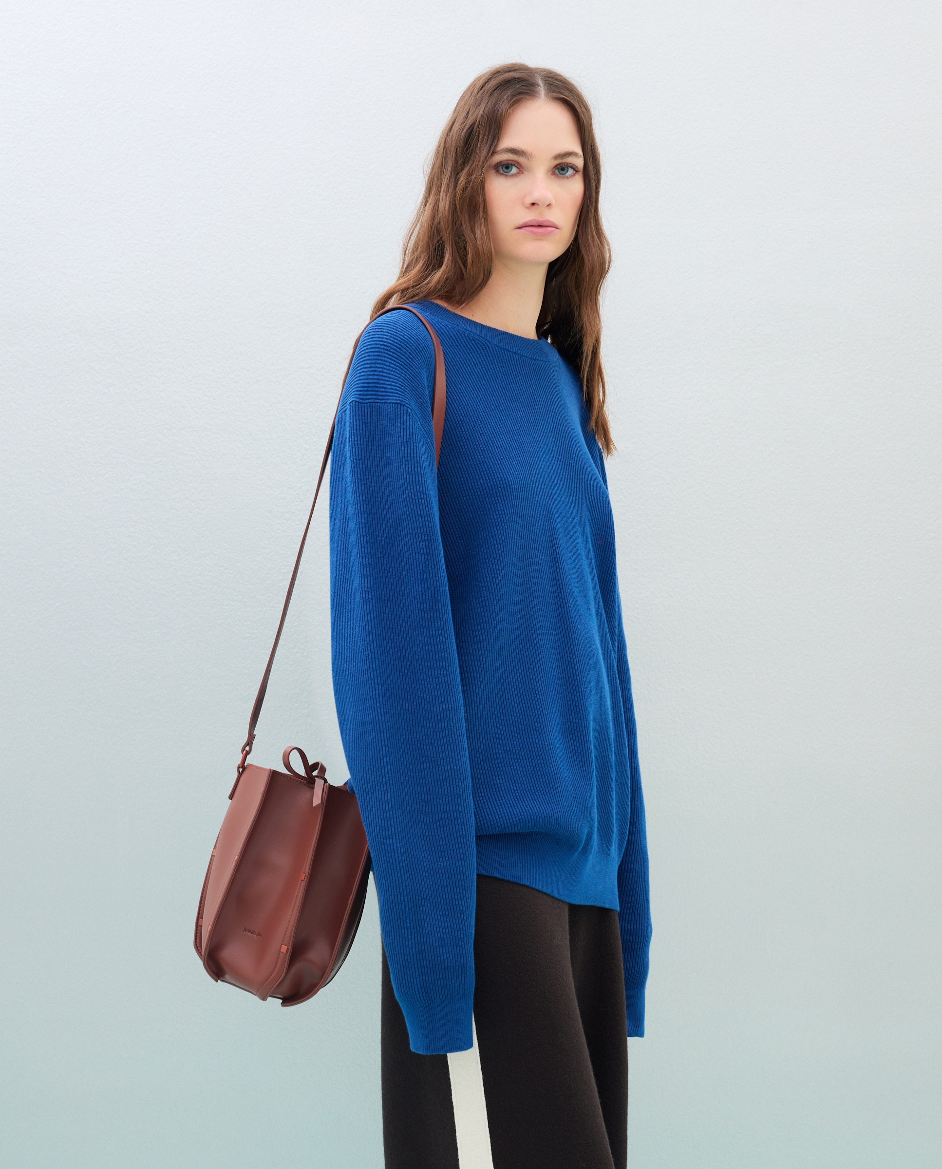 Bolso con detalle de hoyados - Jo & Mr. Joe - Chocolate Chocolate-5