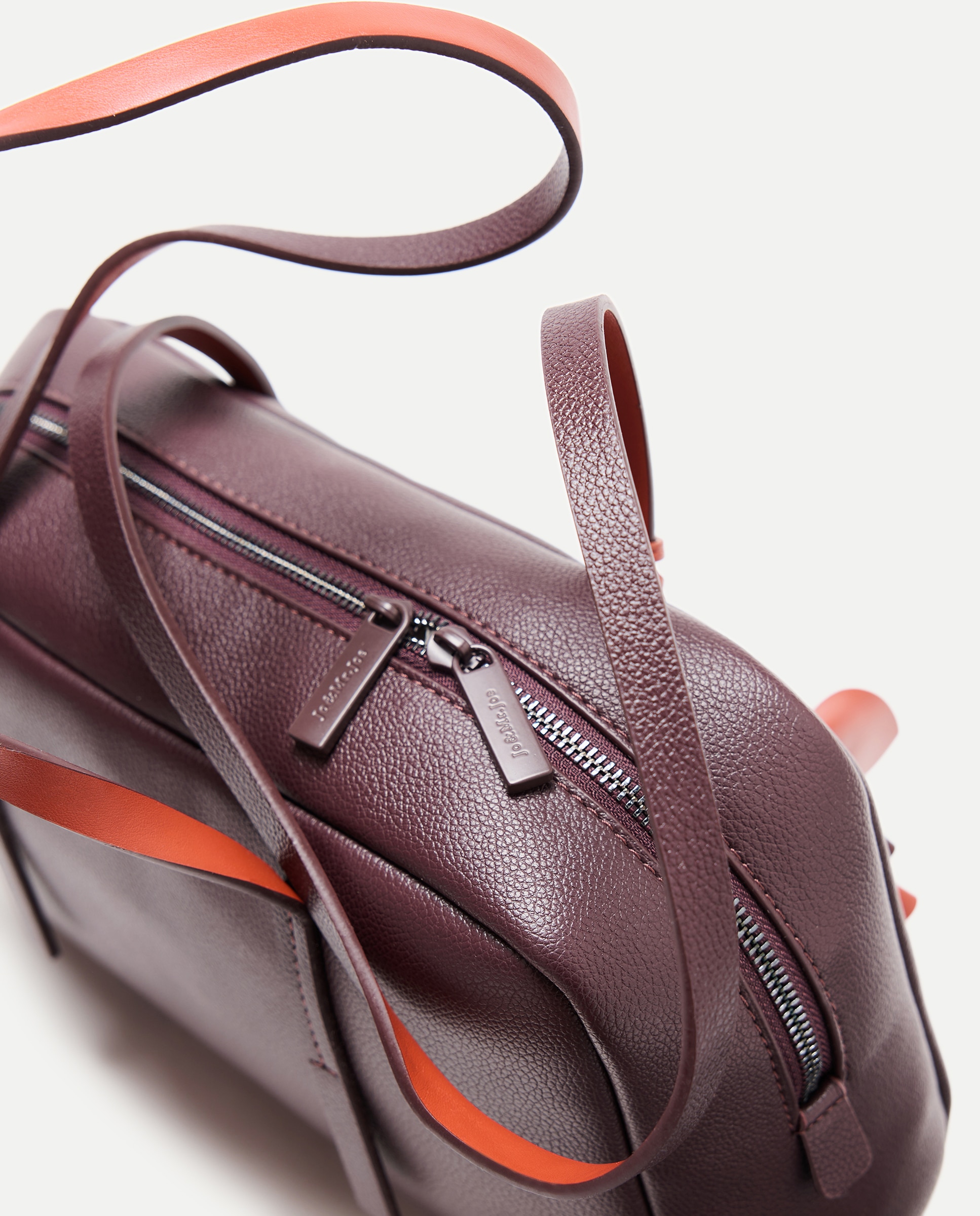 Mala Tipo Bowling com Conta Floral Bordeaux-4