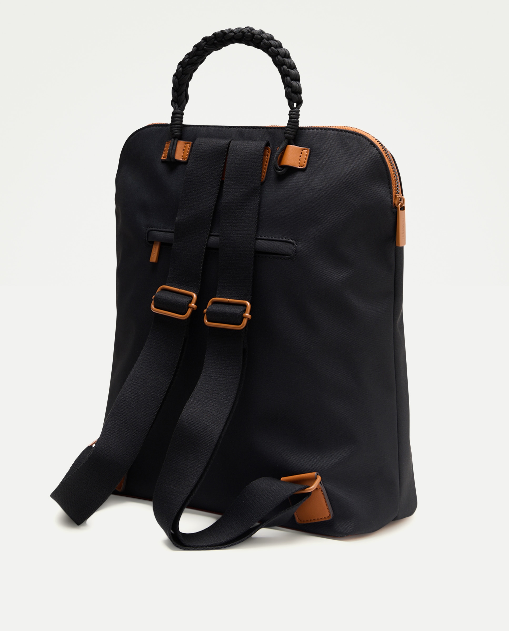 Imagen 2 de Mochila nylon con asa trenzada - Jo & Mr. Joe - 120 Crudo Negro