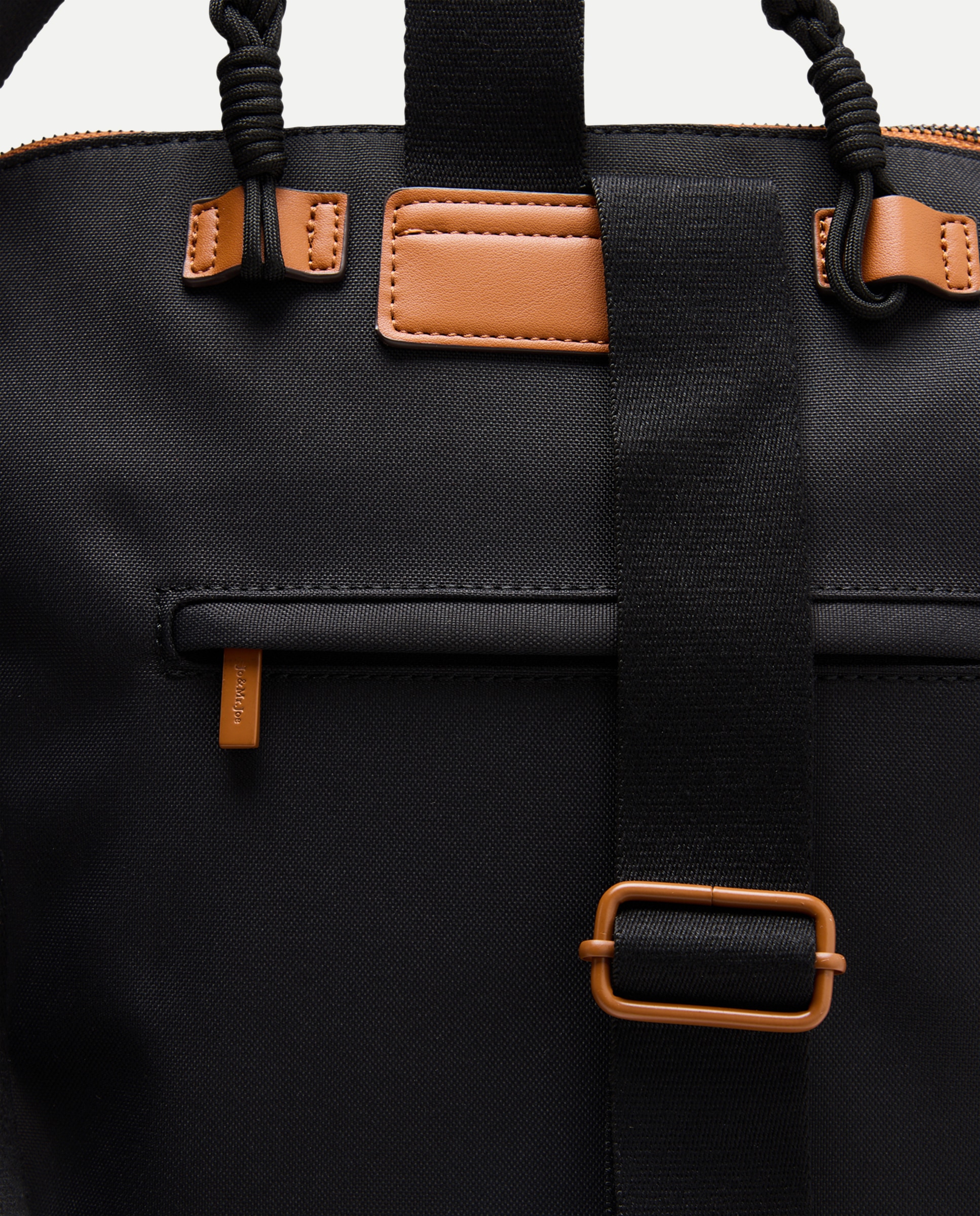Imagen 3 de Mochila nylon con asa trenzada - Jo & Mr. Joe - 120 Crudo Negro