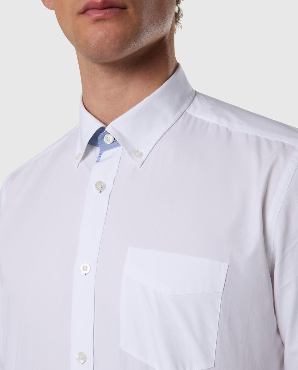 Camisa de Popelina com Botão no Colarinho Branco-3