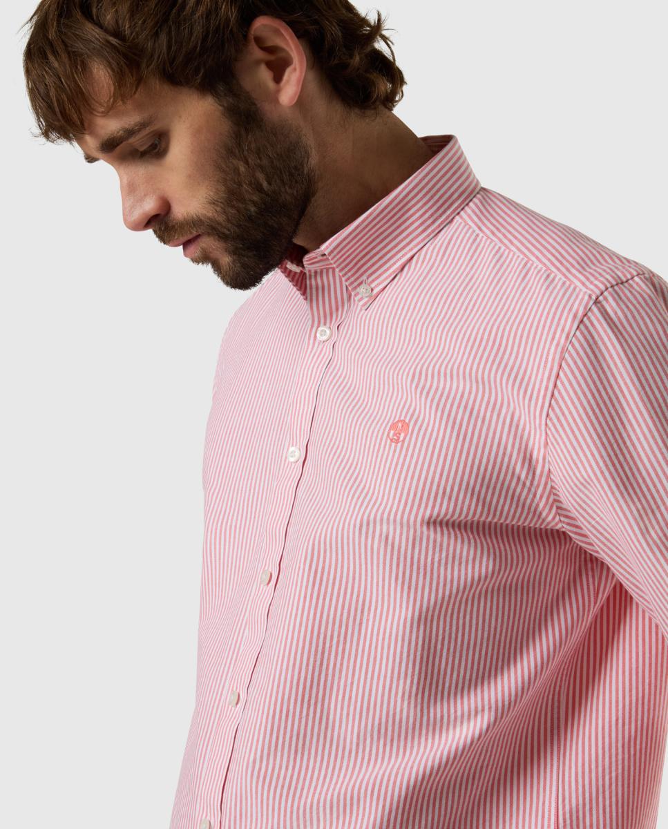 Camisa Oxford com Botão no Colarinho Vermelho-3