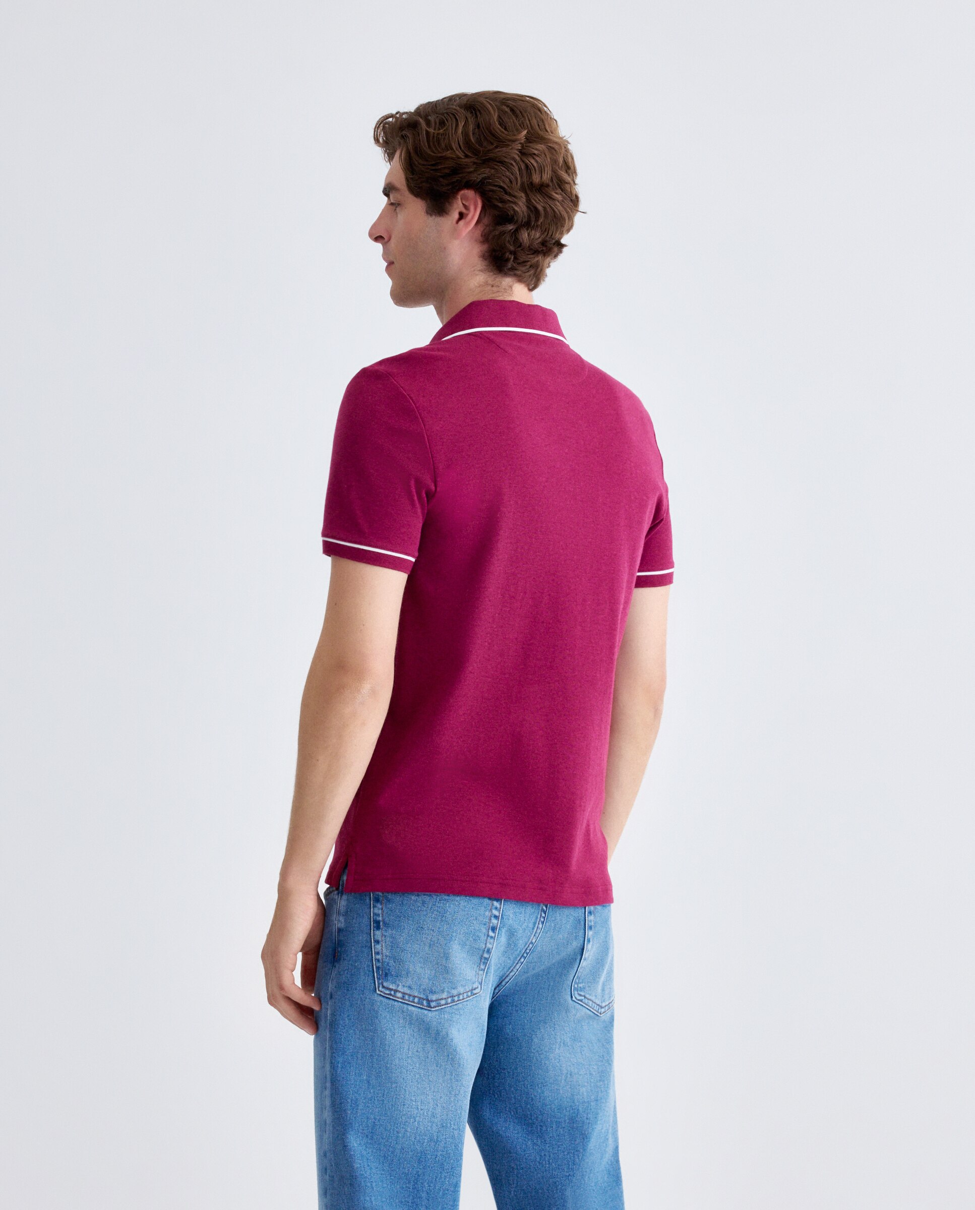 Polo de Manga Curta em Interlock com Vivos em Contraste no Colarinho e Mangas Rosa-3