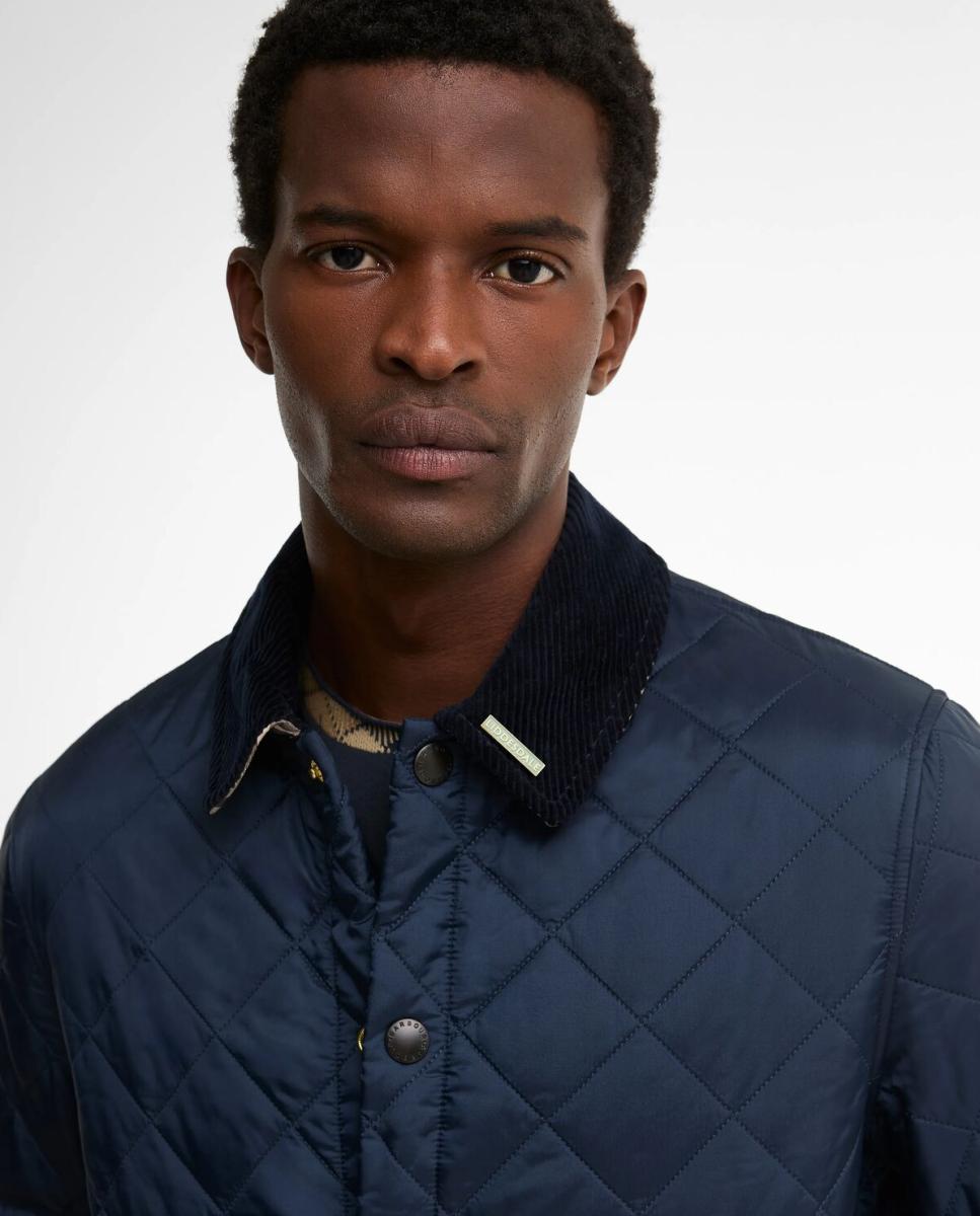 Chaqueta de hombre acolchada con grandes bolsillos y cuello de pana - Barbour - Azul marino Azul marino-3