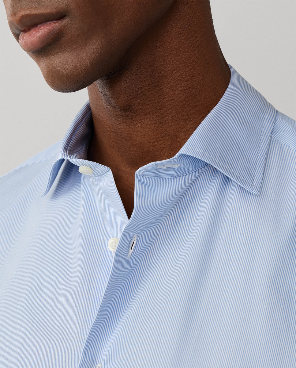 Camisa Fit Club às Riscas Finas Azul-3