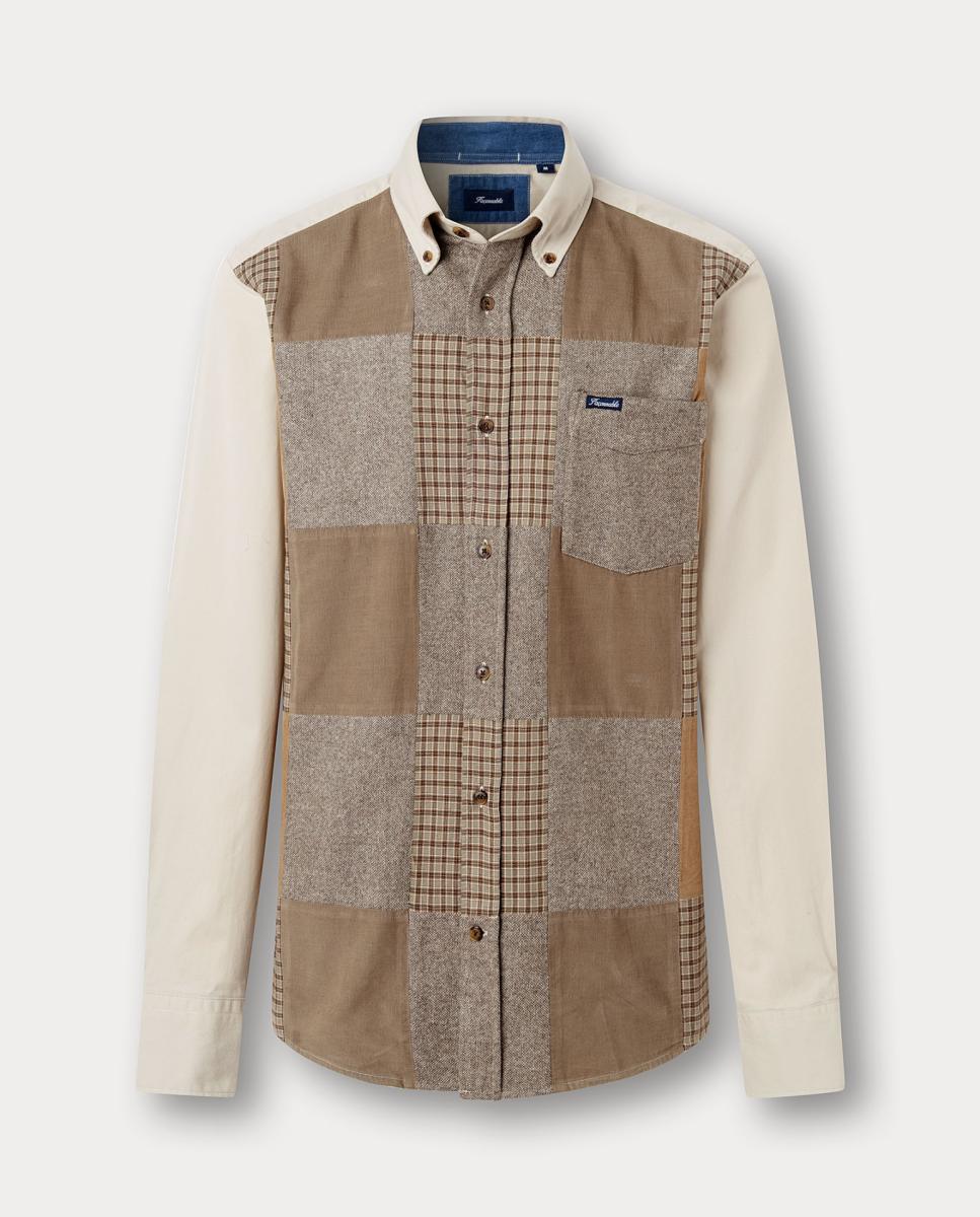 Imagem 0 de Camisa de Algodão com Frente em Patchwork aos Quadrados em Diferentes Tecidos Fit Club.