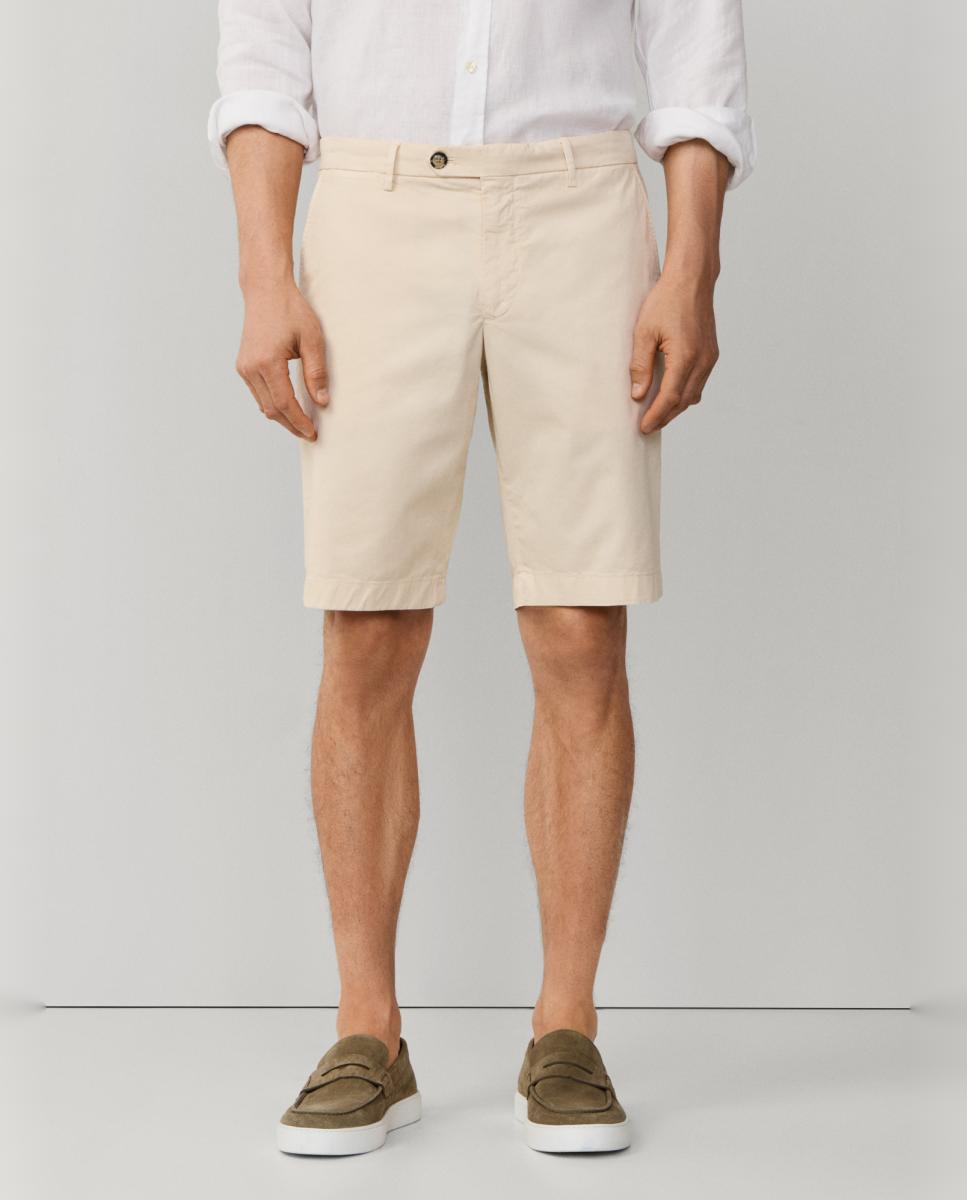 Bermudas Lisas em Algodão Elástico Bege-2