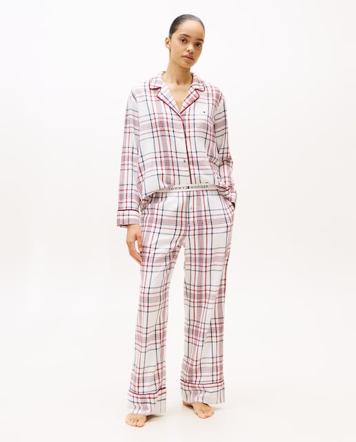Set de pijama a cuadros y pantuflas a juego