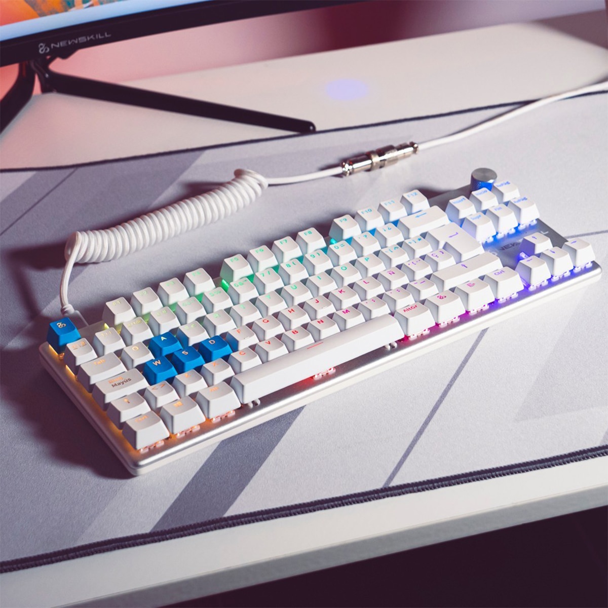 Teclado Gaming Newskill Serike V2 TKL mecánico hotswap con chasis de aluminio - Blanco Blanco-9