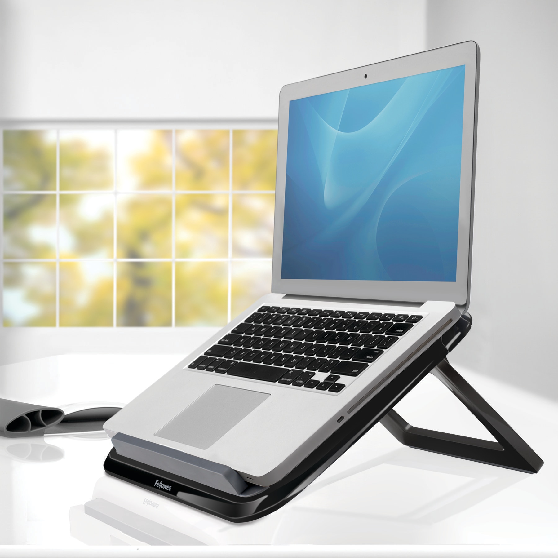 Soporte elevador Fellowes i-Spire para portátiles hasta 17" Negro-2