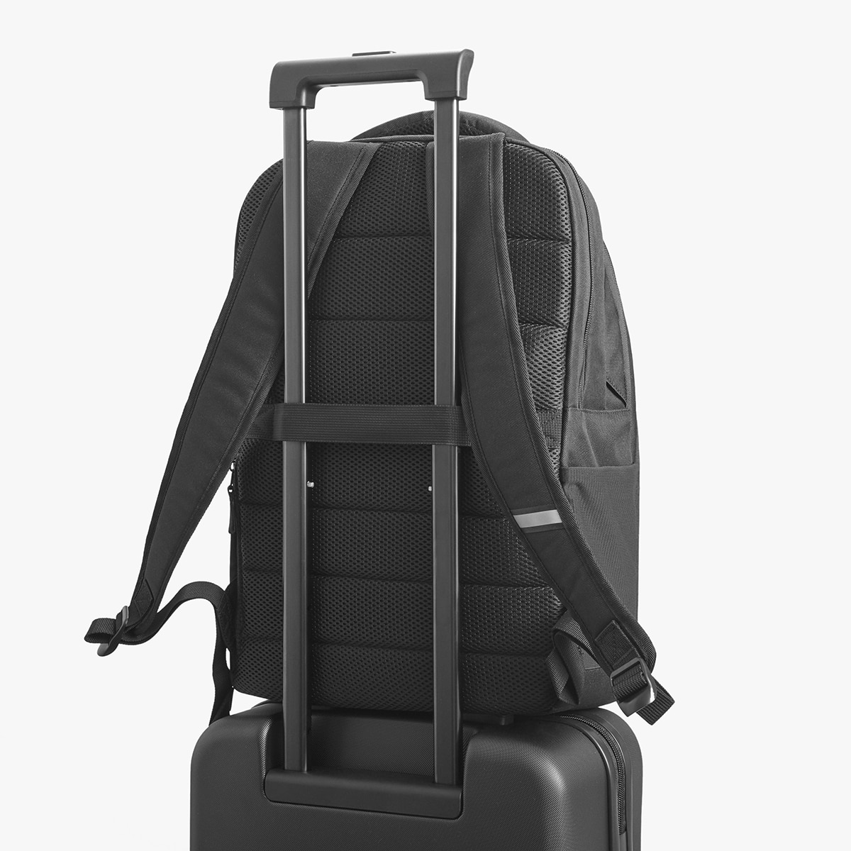 Mochila negra HP Professional para portátiles hasta 17,3" Negro-2
