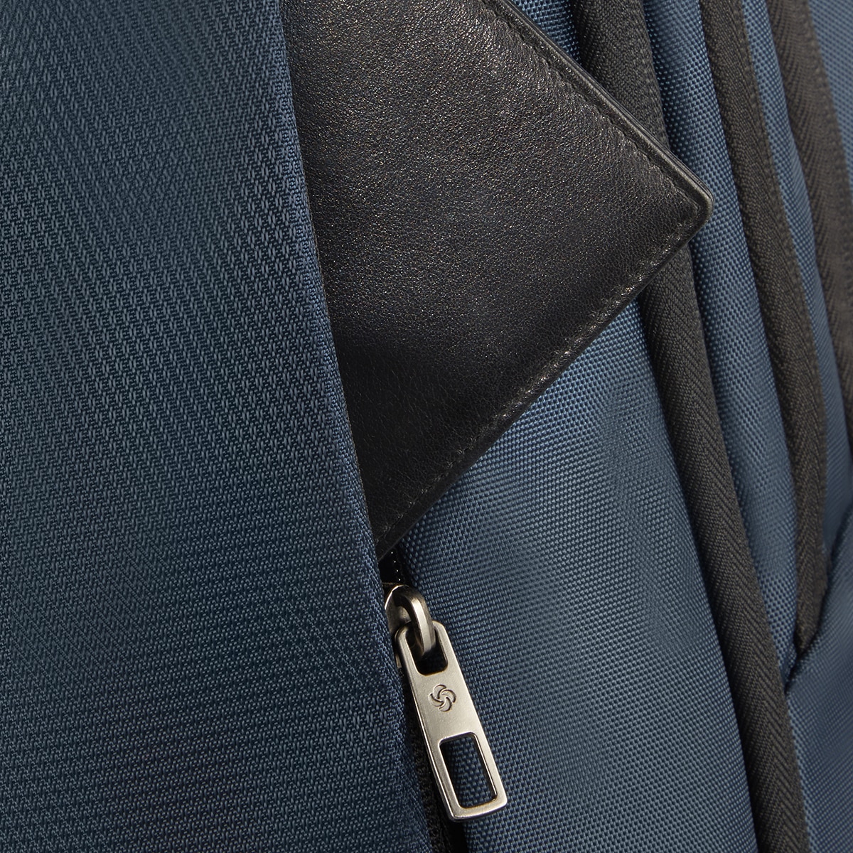 Mochila Samsonite Guardit 2.0 azul para portátiles de 14,1" Azul-7