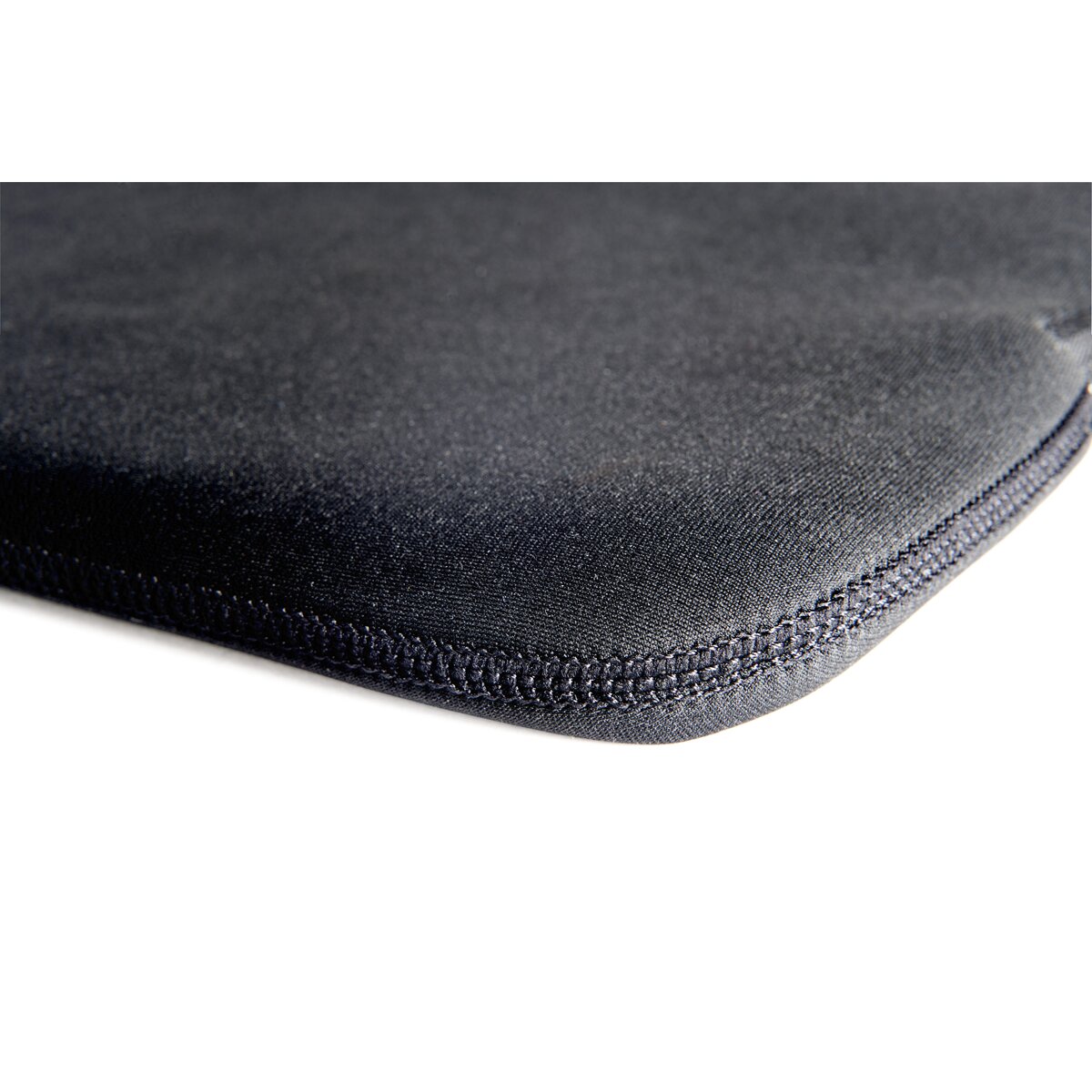 Funda negra neopreno Tucano Colore para portátiles de 33,78 a 35,56 cm (13,3" a 14'') y MacBook Pro 15" Negro-6
