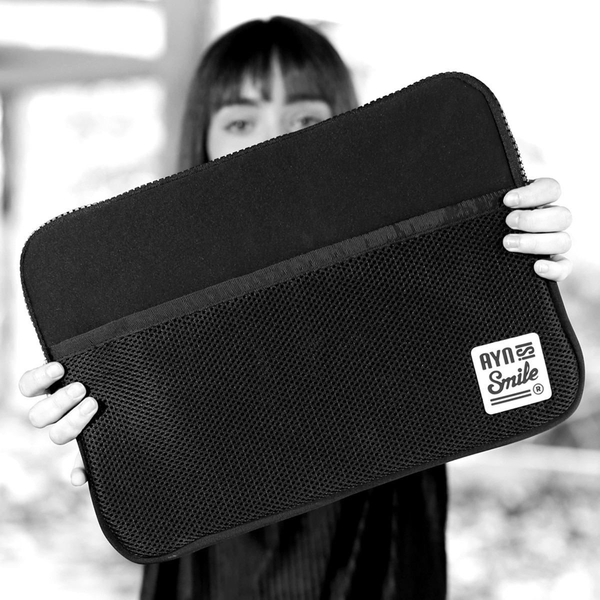 Funda Sleeve de neopreno Smile Fitness negra para portátiles hasta 15" Negro-6