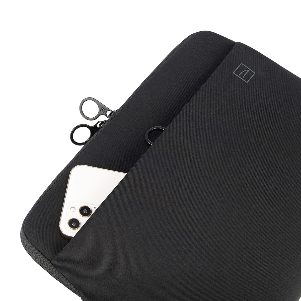 Funda negra Tucano Top para MacBook Pro de 14" Negro-2