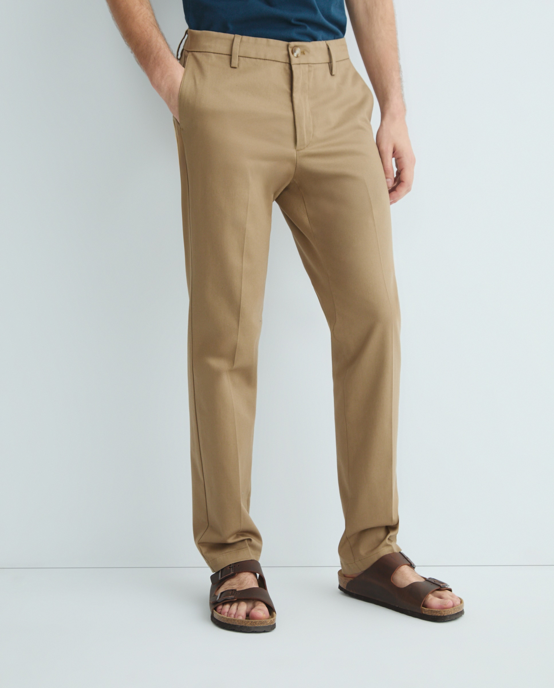 Calças Slim Fit. Bege-2