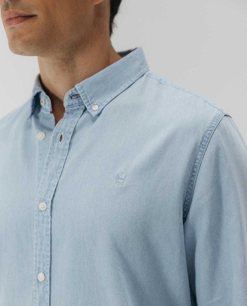 Camisa em Tecido de Ganga com Colarinho com Botão Azul-claro-3