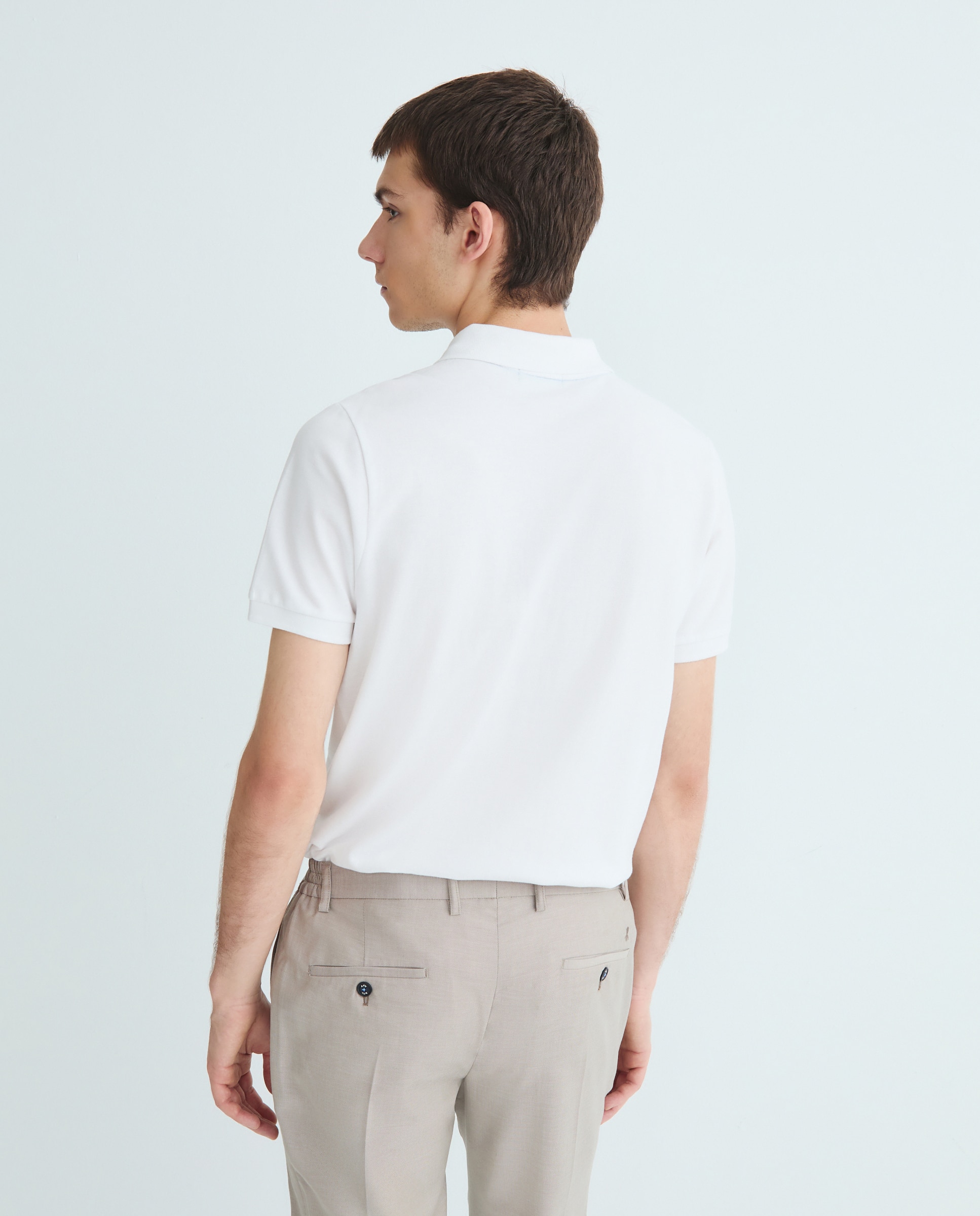 Polo Piqué Liso com Manga Curta Branco-3