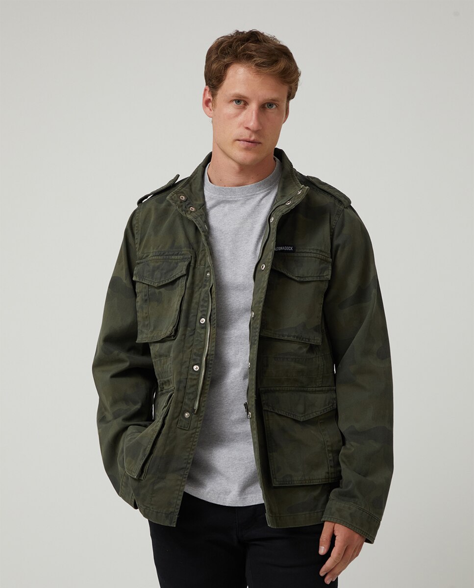 Imagem 0 de Casaco Safari Liso com Bandeira