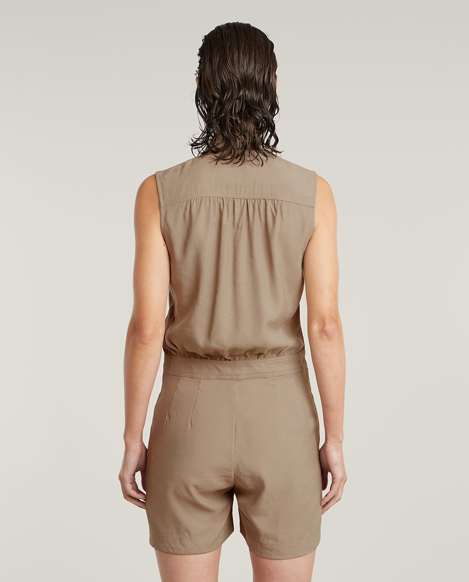 Macacão Curto sem Mangas e de Corte Largo Castanho-2