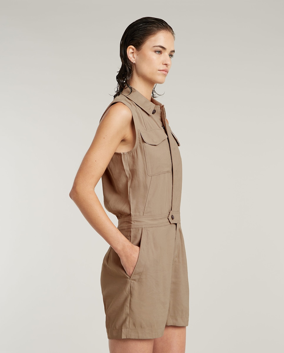 Macacão Curto sem Mangas e de Corte Largo Castanho-3