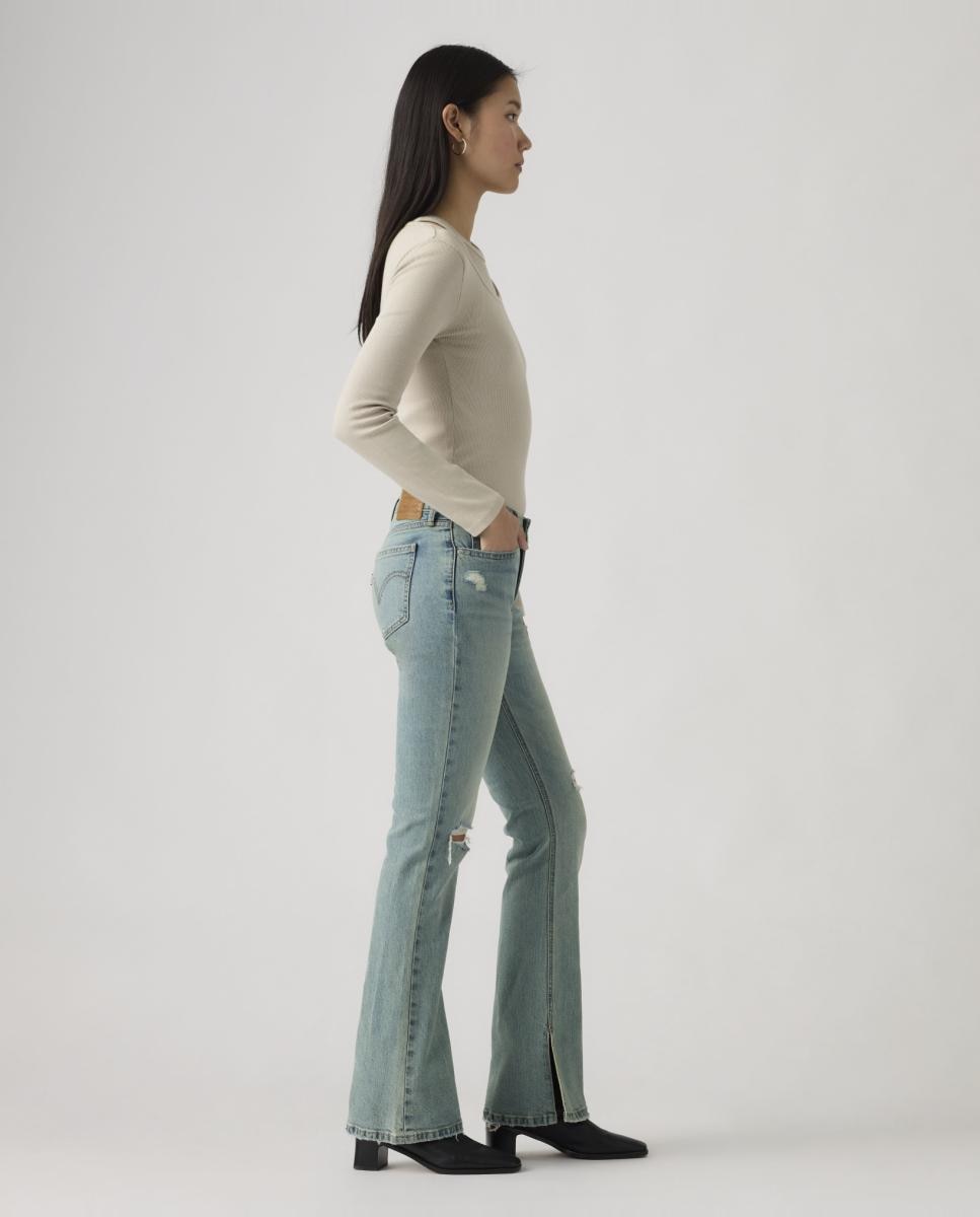 Jeans à Boca de Sino Low Slim Boot com Cintura Baixa Azul-claro-4
