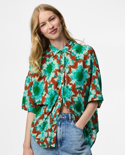 Imagen 0 de Camisa de manga corta y estampado geométrico de mujer.