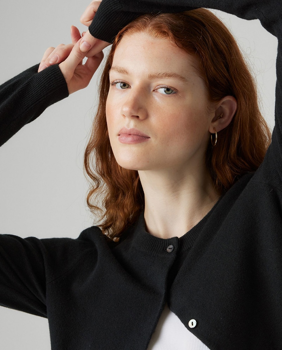 Cardigan de Malha com Decote Redondo Preto-3