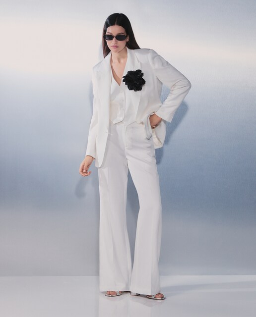 Blazer de mujer de vestir flor solapa