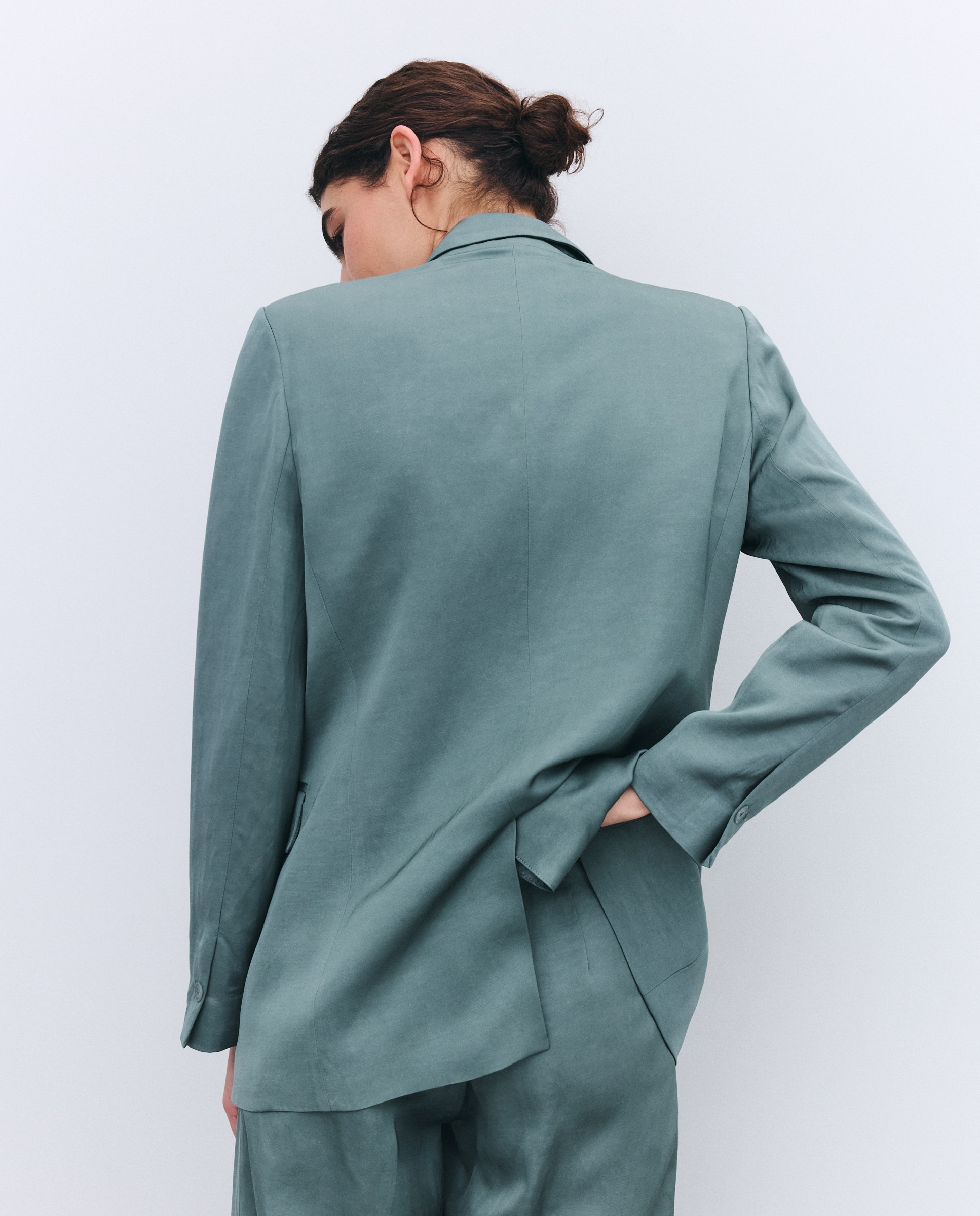 Blazer de Fato Acetinado com Estampado Floral Verde-4