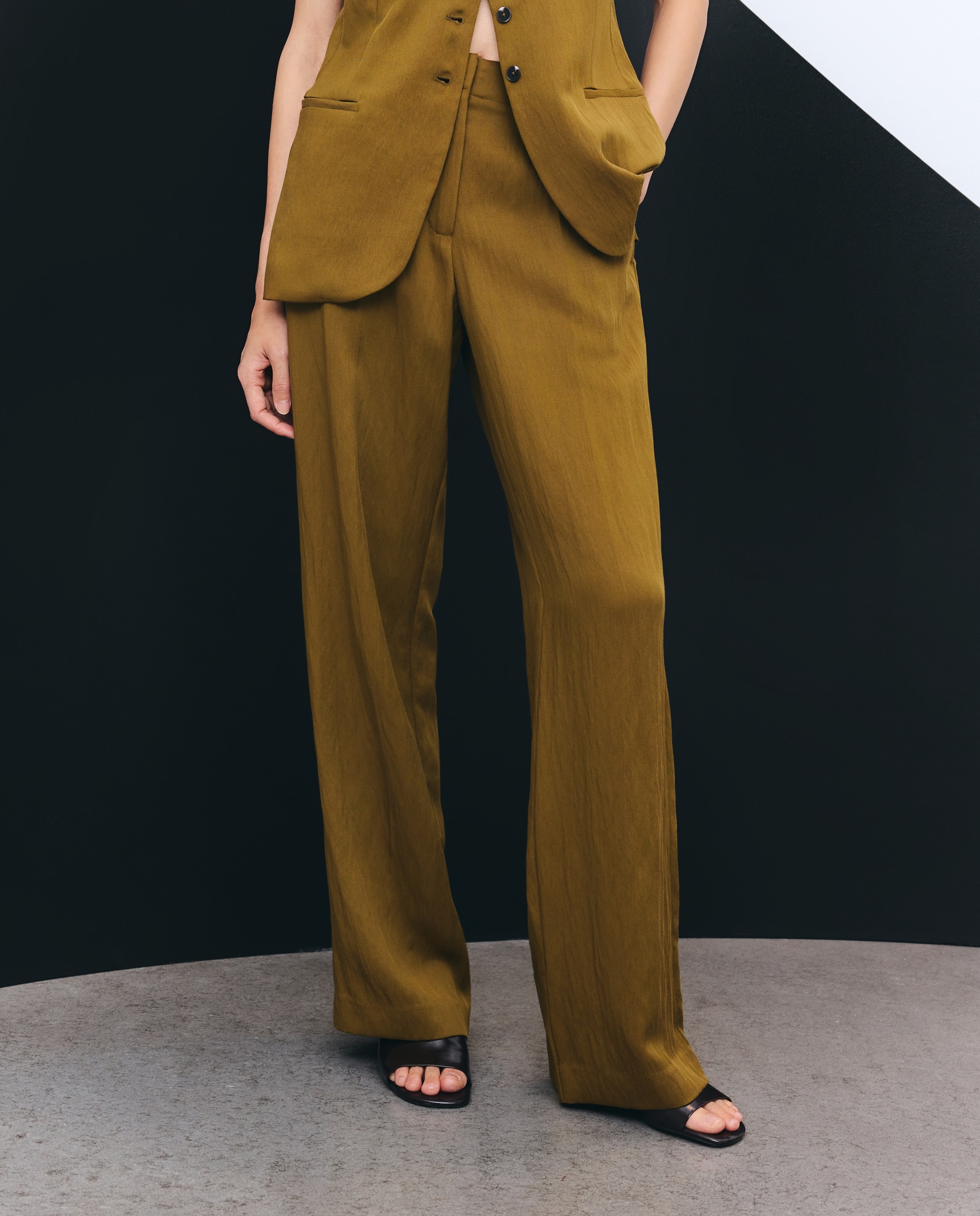 Pantalón de traje liso de mujer - Tintoretto - 560 Oliva 560 Oliva-2