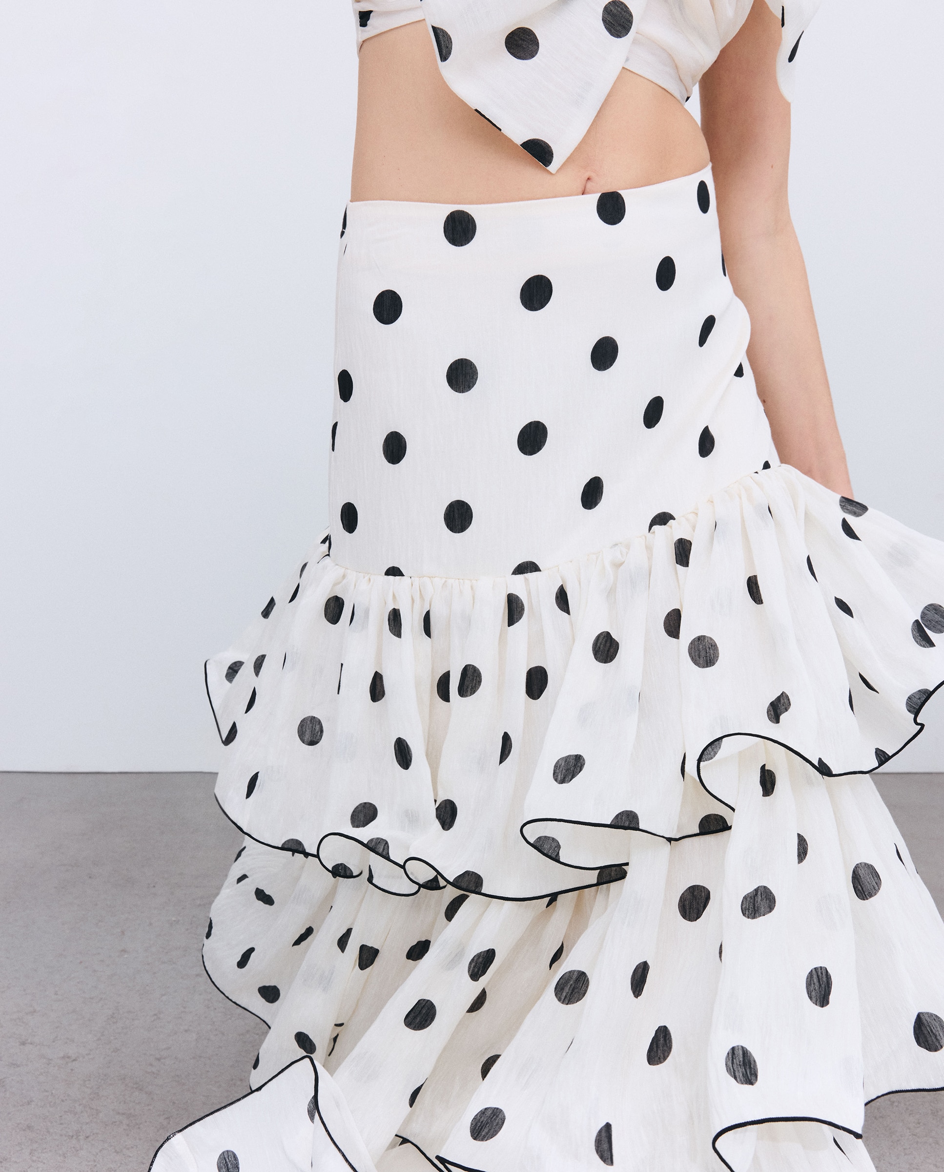 Saia midi com folhos Branco-2
