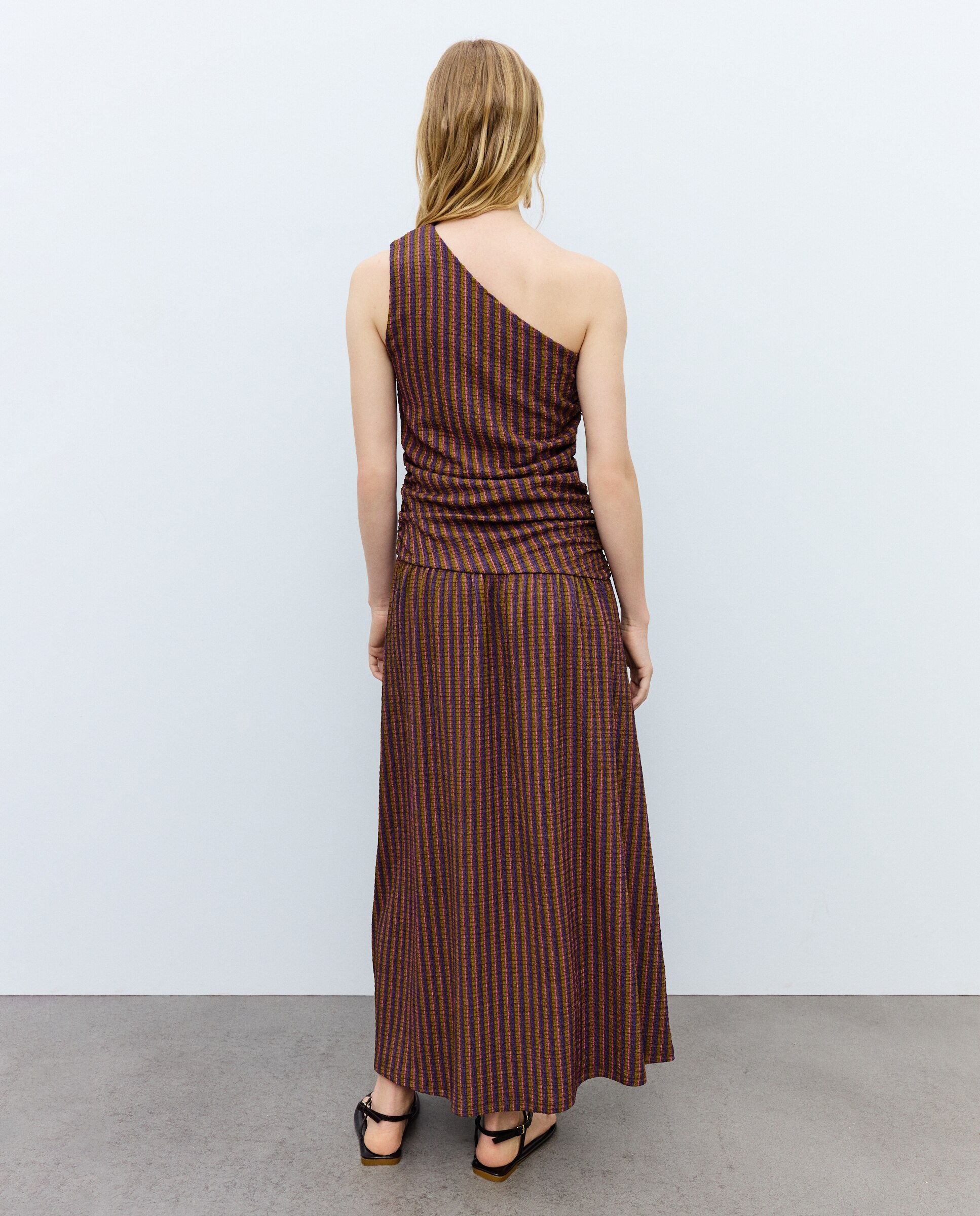 Imagen 2 de Vestido midi con tirante asimétrico - Tintoretto - Blanco Morado