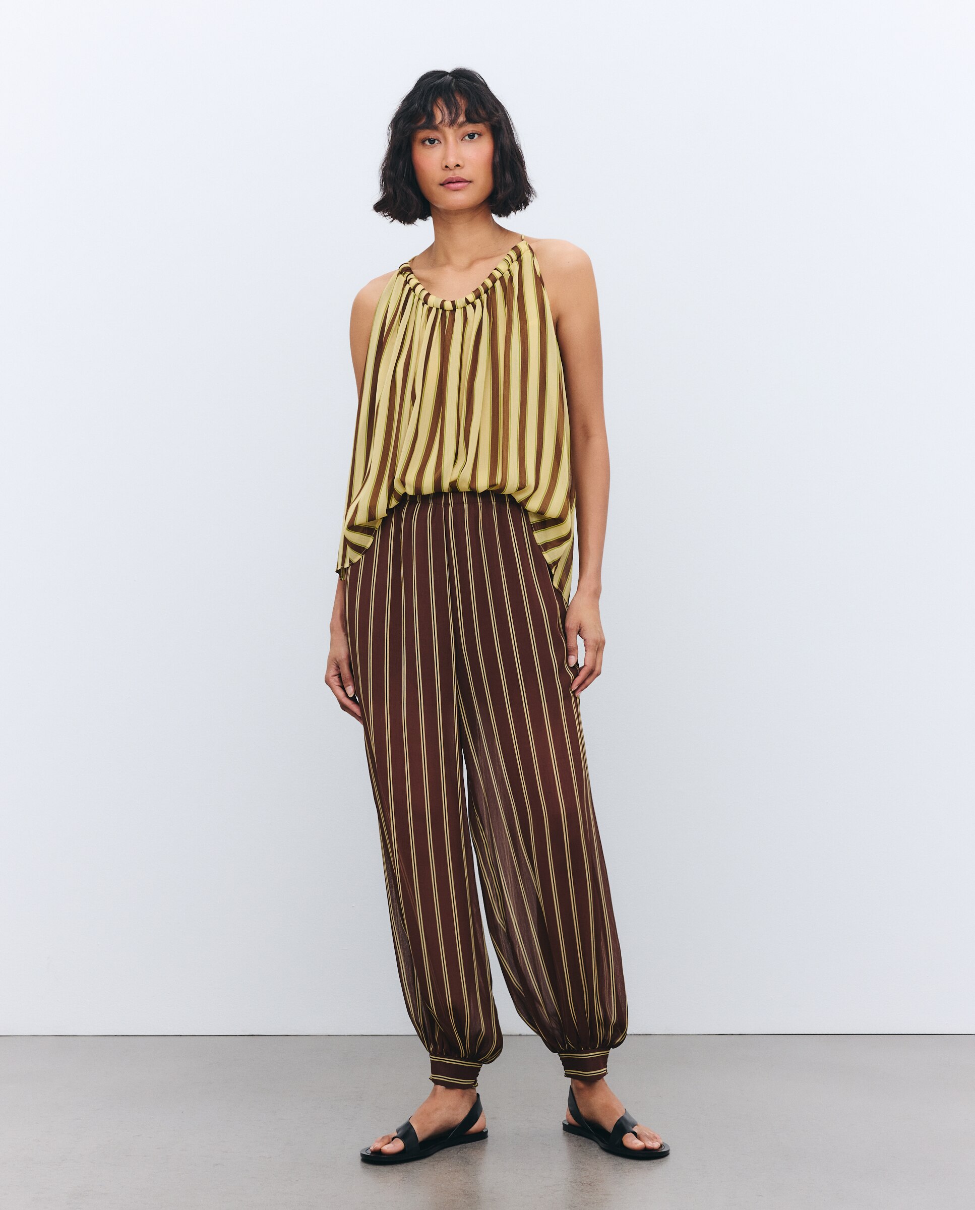 Blusa sem mangas Amarelo-2