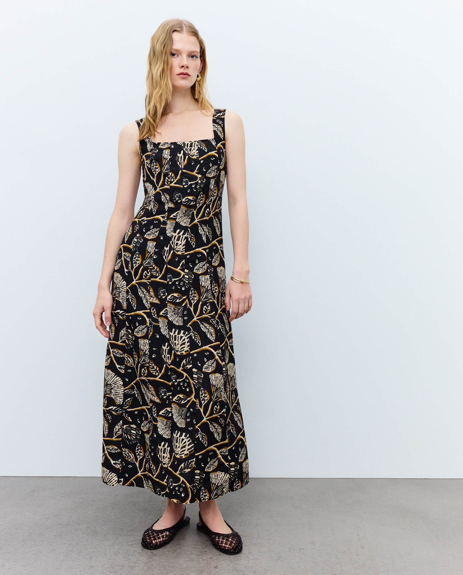 Vestido de tirantes con escote cuadrado Negro
