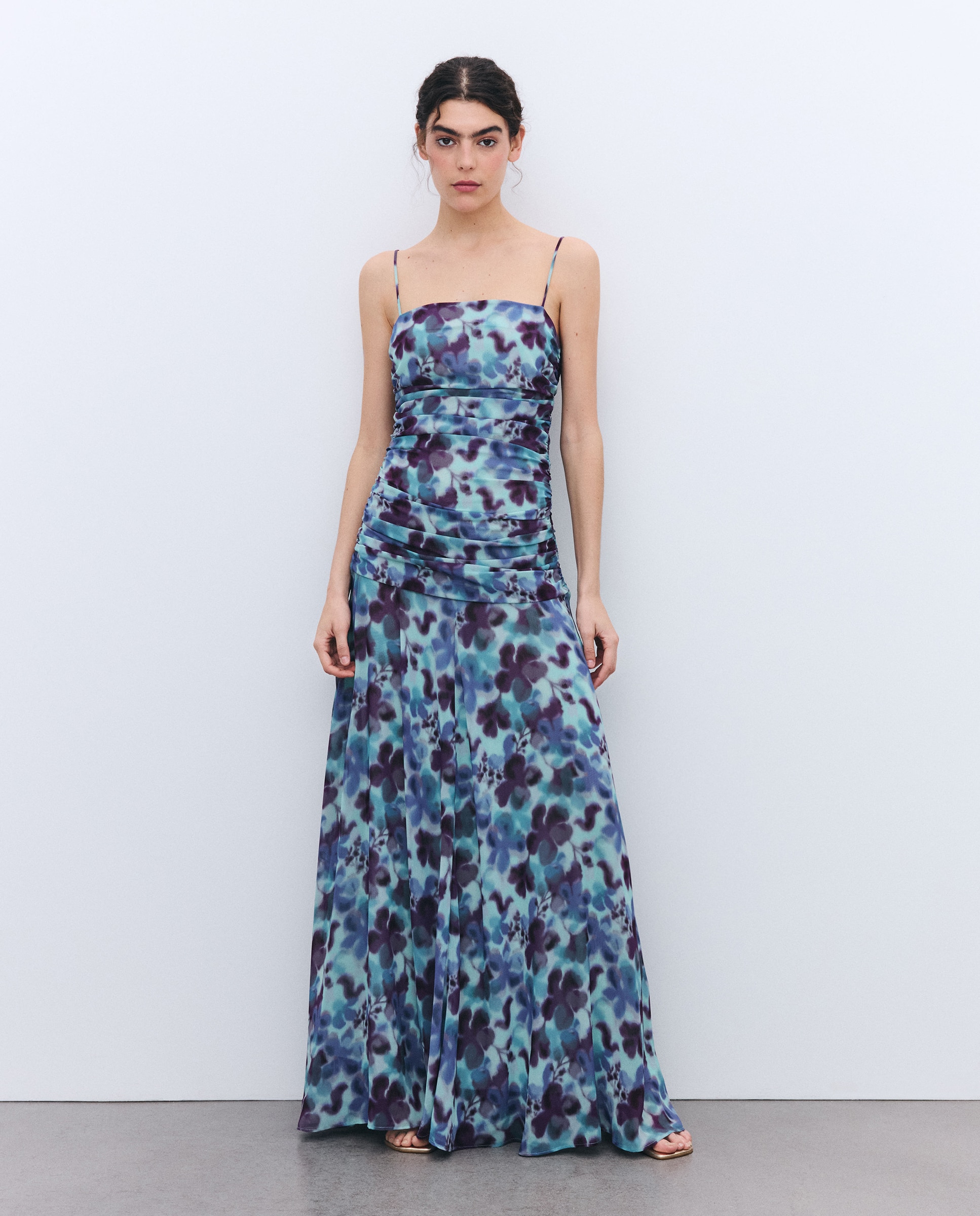 Imagem 0 de Vestido de Alças Drapeado com Cintura Baixa