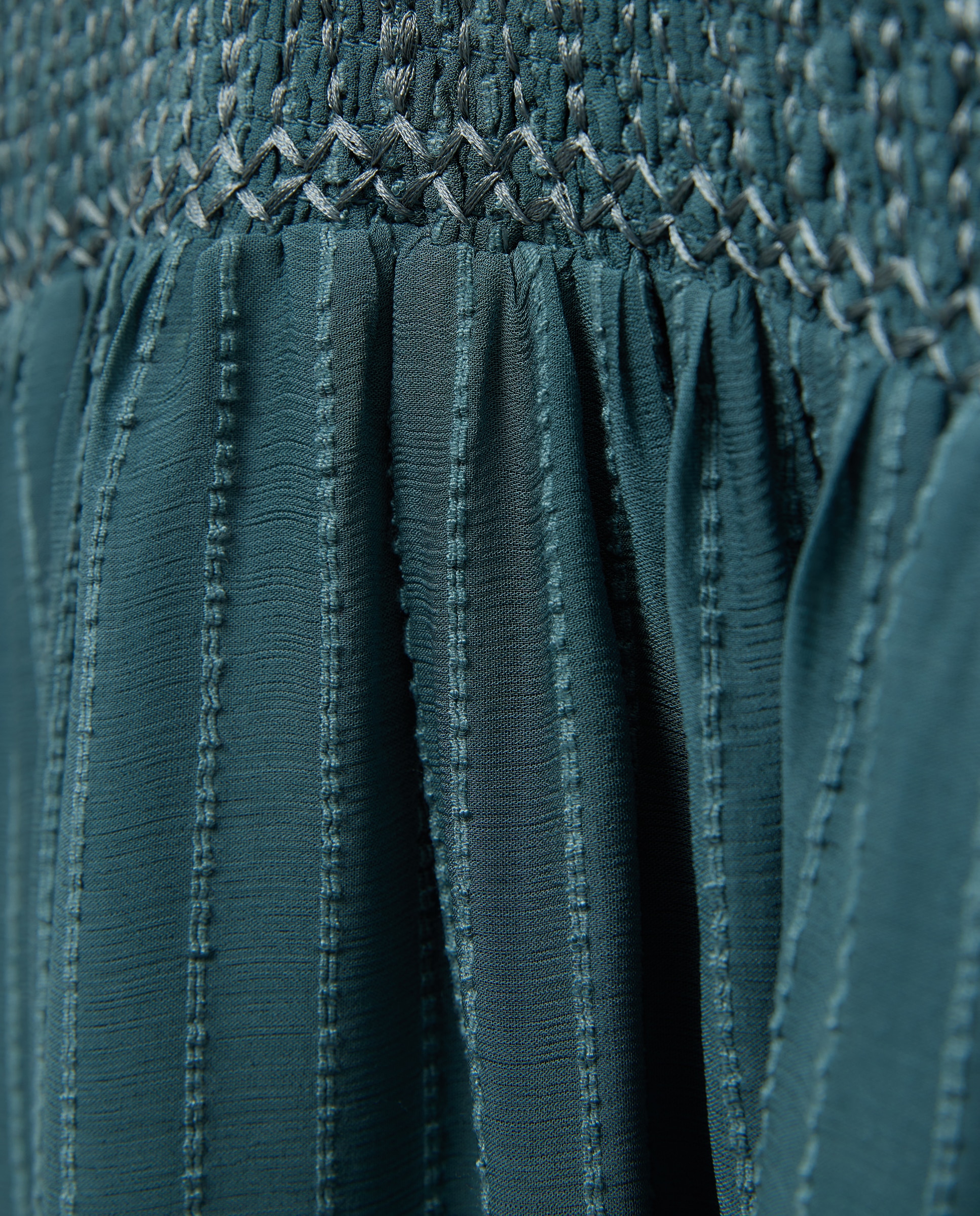 Vestido com Peitilho com Elásticos Verde Pato-6
