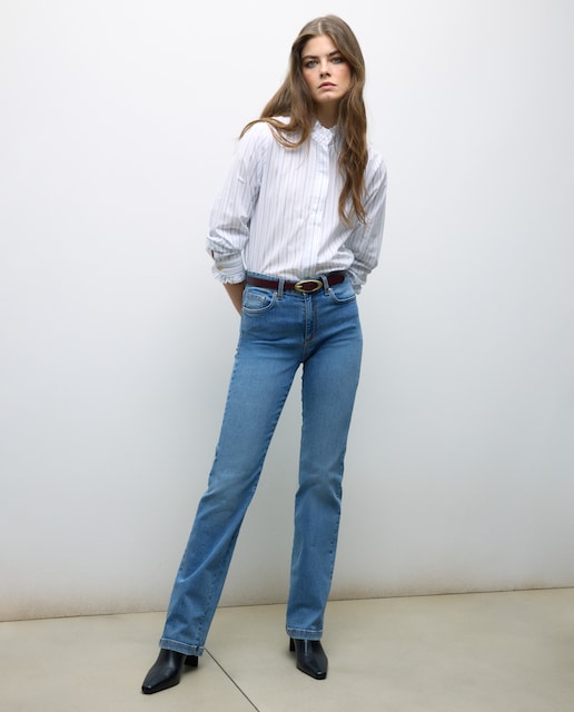 Imagen 0 de Pantalón de mujer denim recto tiro medio