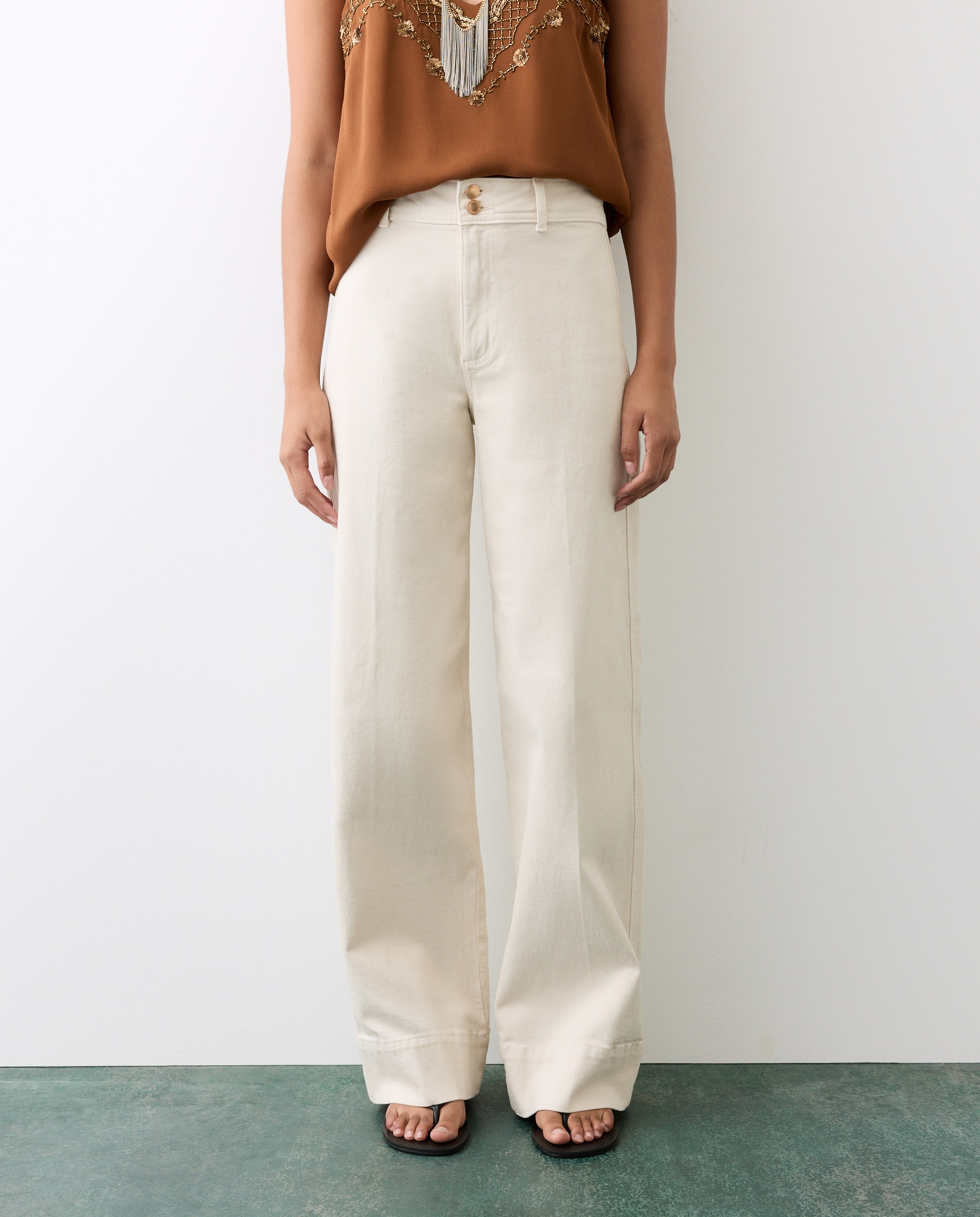 Jeans Wide Leg com Botão de Joia 120 Cru-2