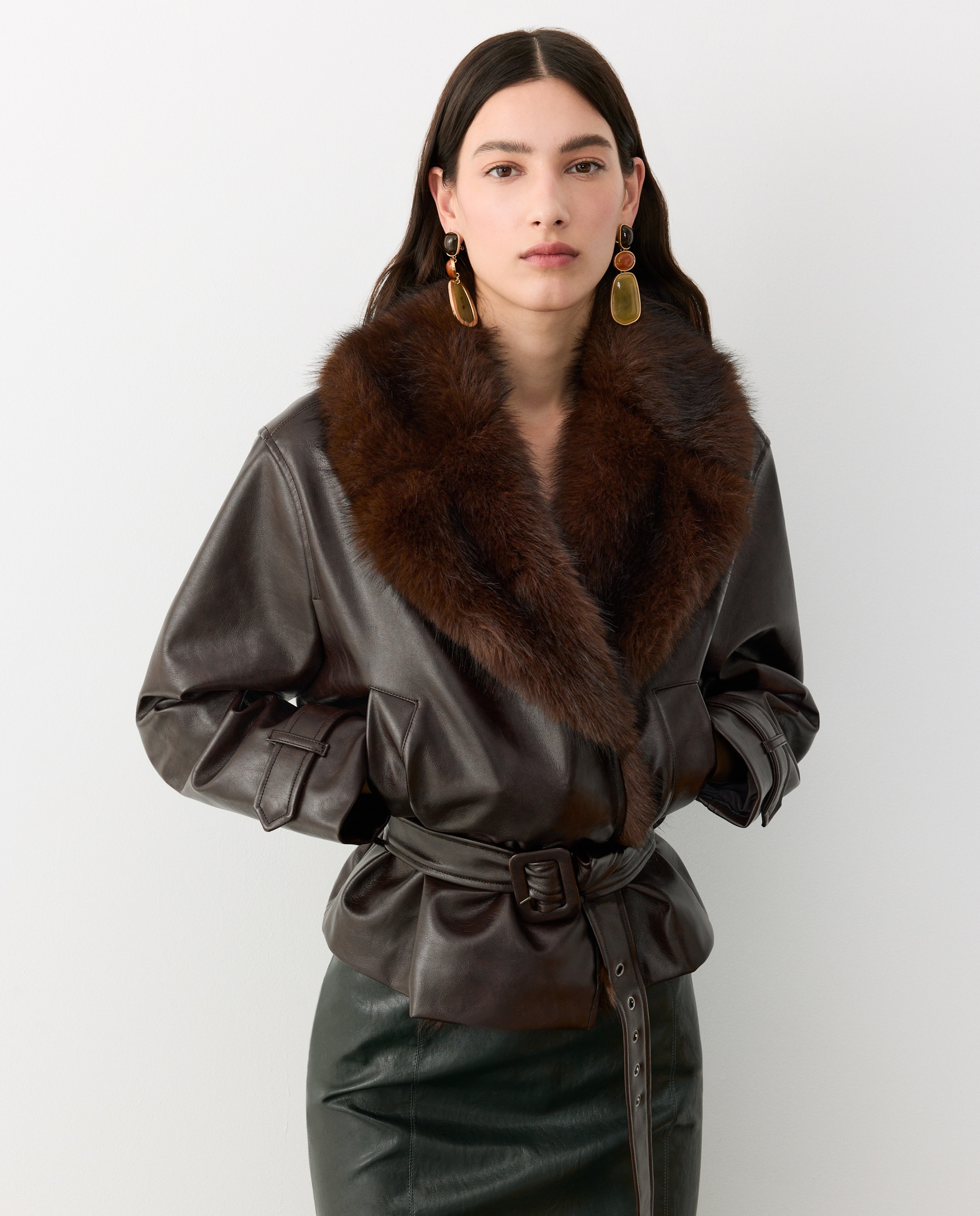 Chaqueta de mujer efecto piel cruzada con pelo interior y cinturón hebilla - Tintoretto - Chocolate Chocolate-3