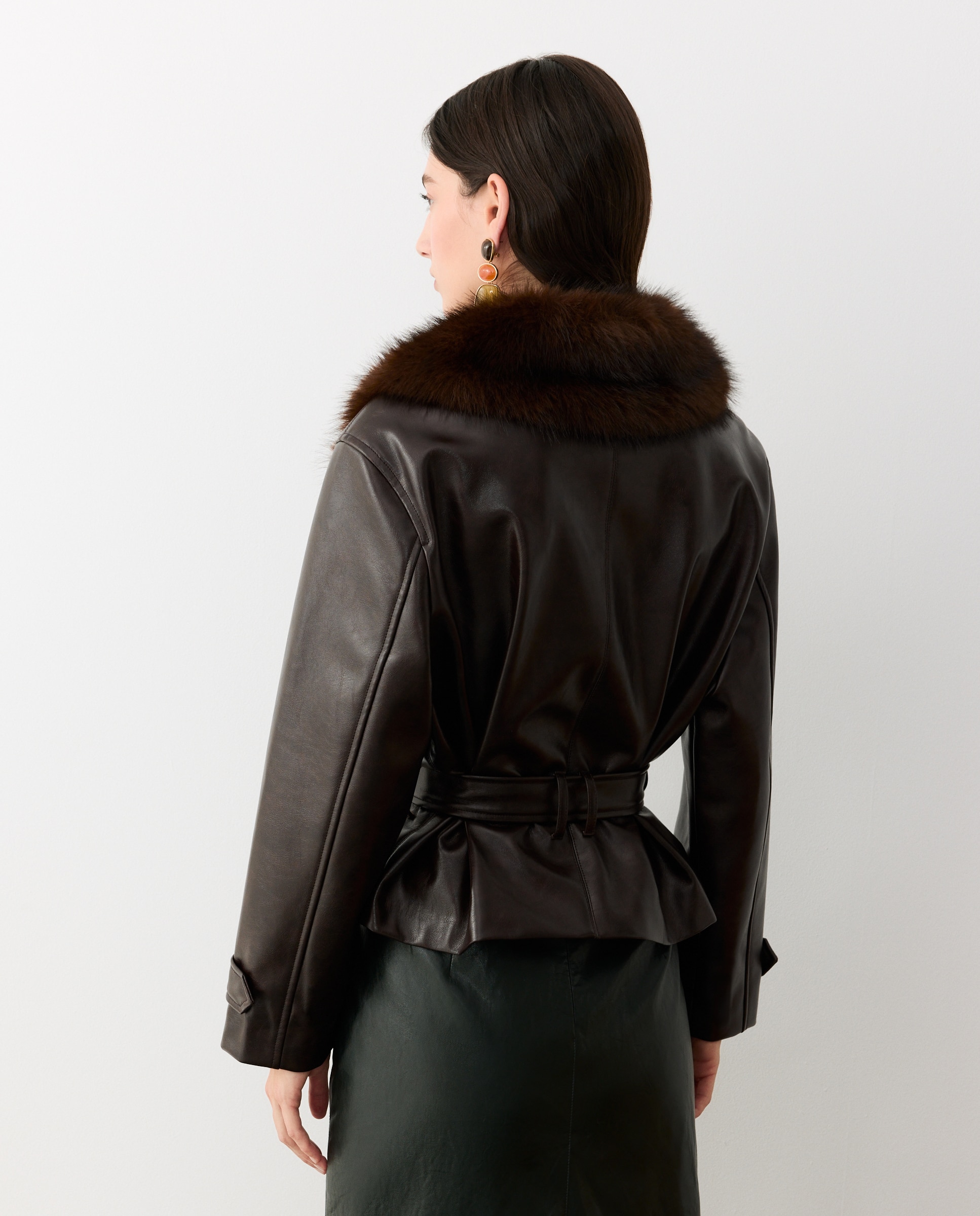 Chaqueta de mujer efecto piel cruzada con pelo interior y cinturón hebilla - Tintoretto - Chocolate Chocolate-4