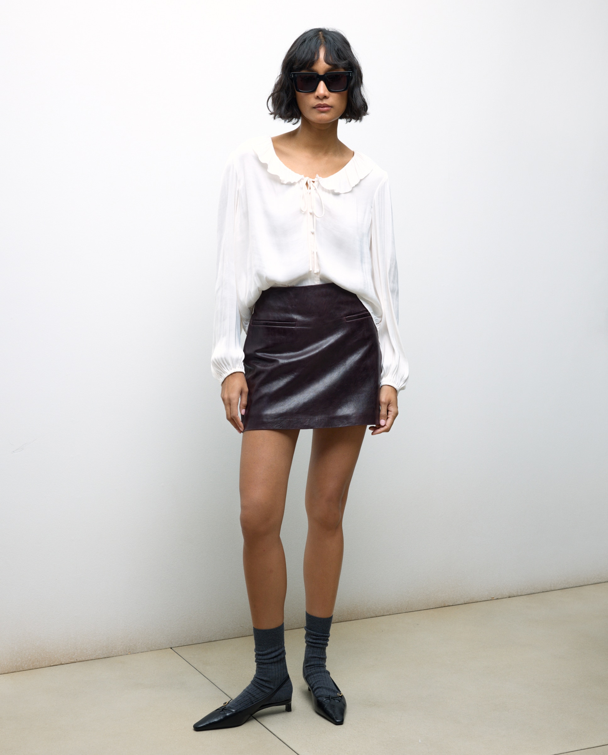 Saia curta em pele Bordeaux-1