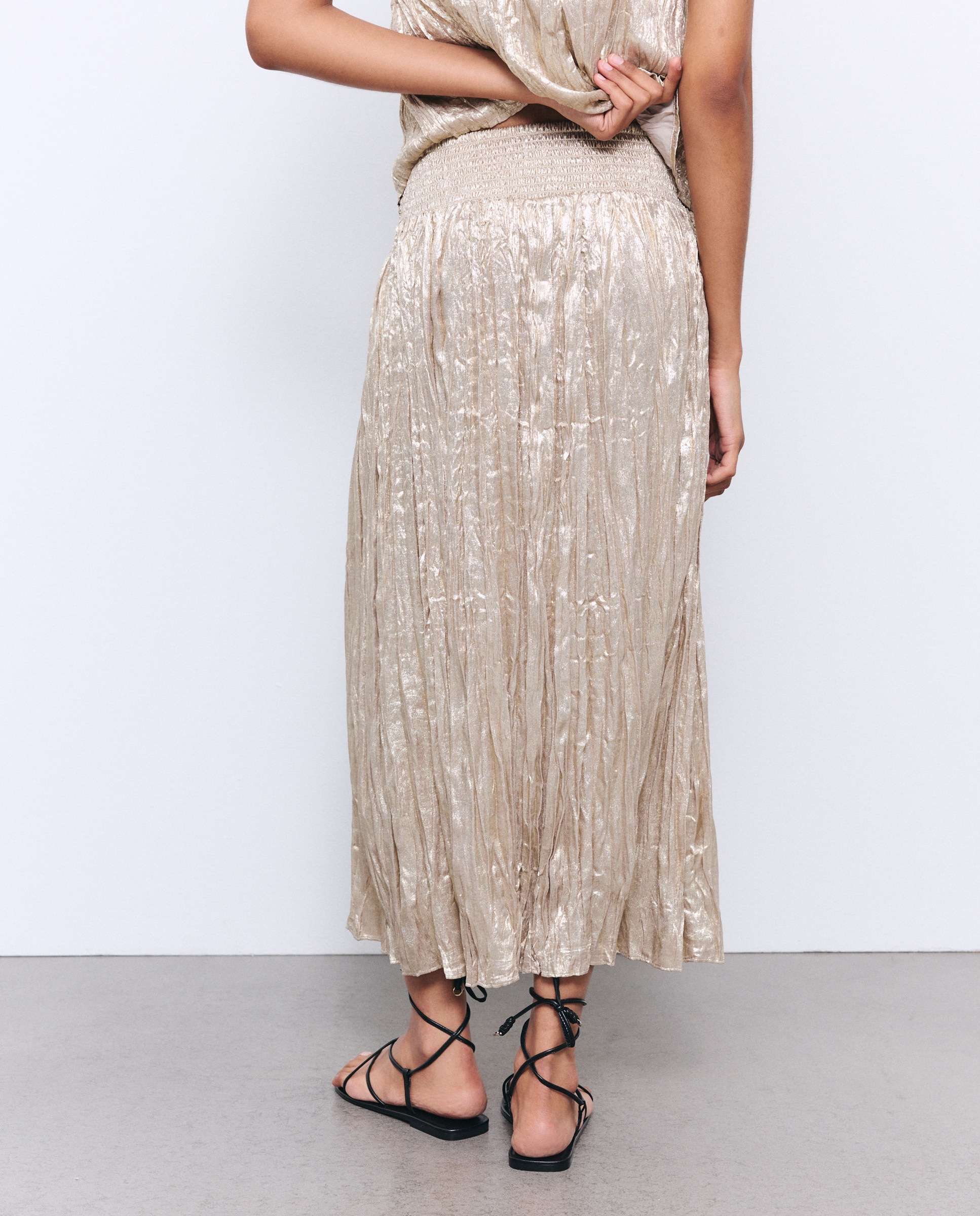 Saia plissada 390 Ouro-3